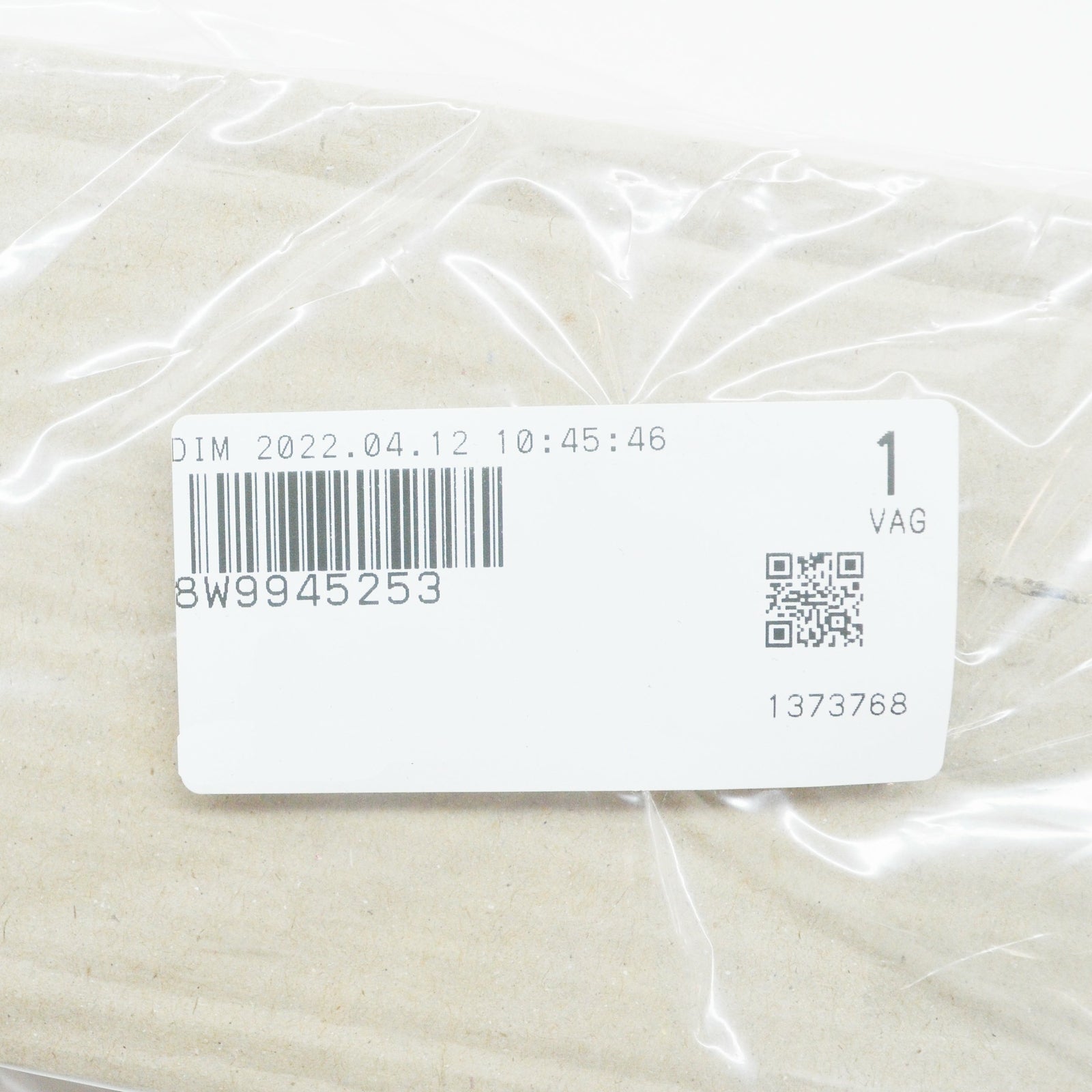 NEW AUDI A4 AVANT B9 REAR LEFT TAIL LIGHT TRIM COVER 8W9945253 ORIGINAL