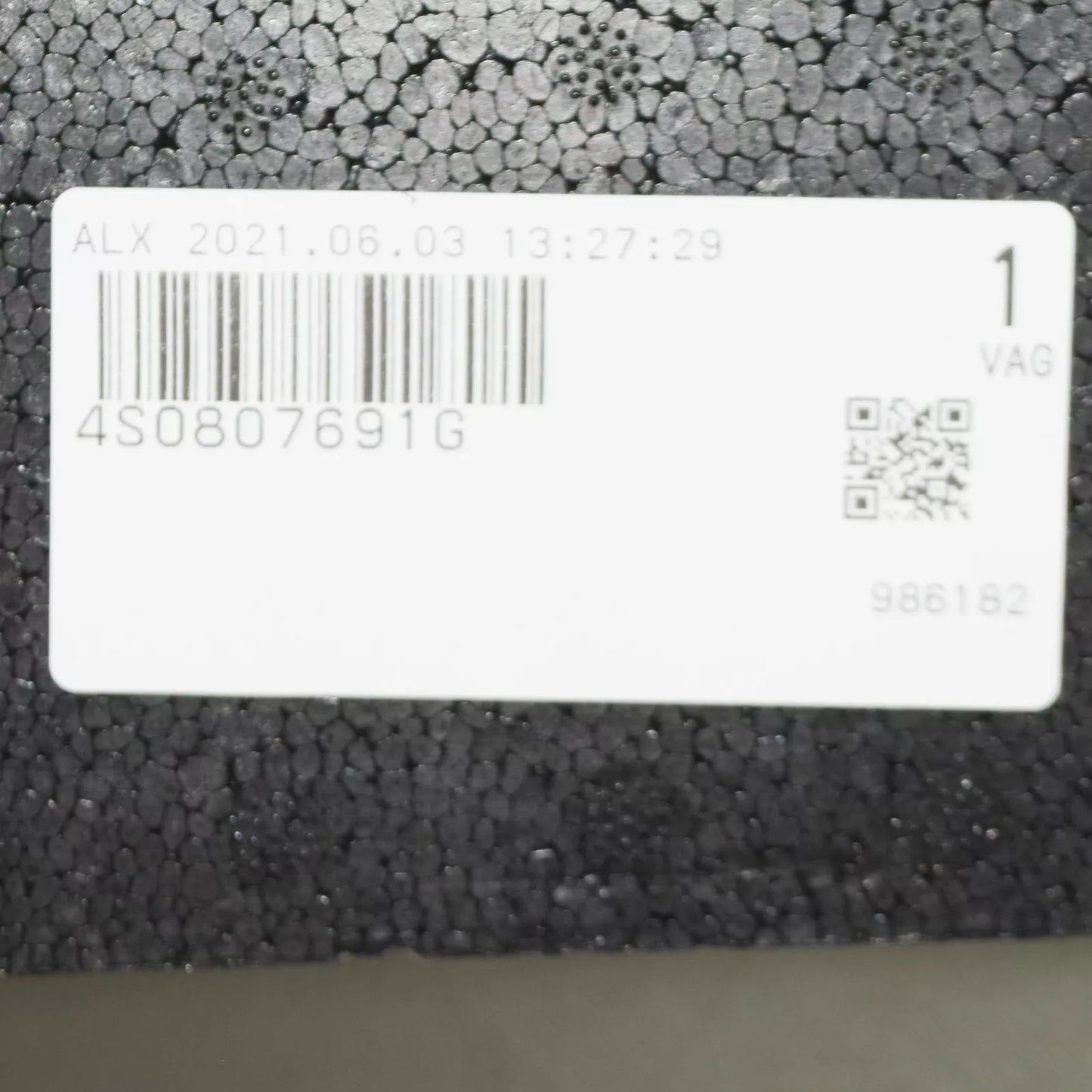 NEW AUDI R8 4S FRONT BUMPER FOAM 4S0807691G 2018 ORIGINAL