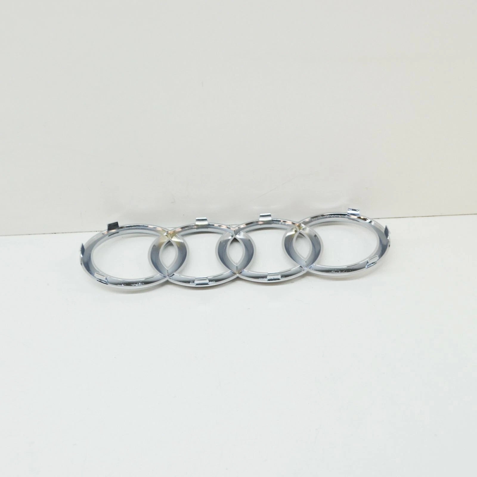 NEW AUDI A1 8X FRONT BUMPER RADIATOR GRILLE EMBLEM 8X0853605