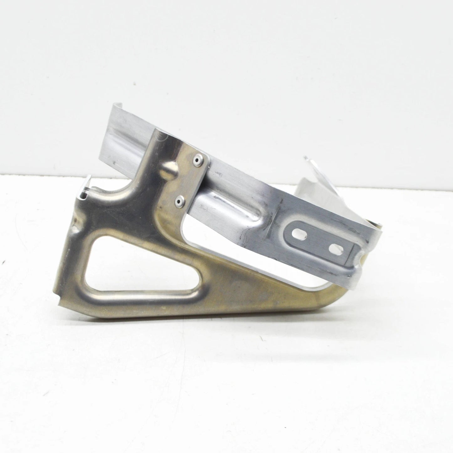 NEW BMW I8 I12 REAR LEFT QUARTER PANEL BRACKET 7431793 51437431793 ORIGINAL