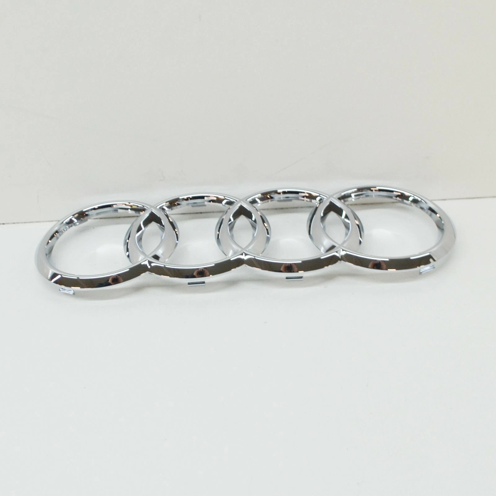 NEW AUDI A1 8X FRONT BUMPER RADIATOR GRILLE EMBLEM 8X0853605