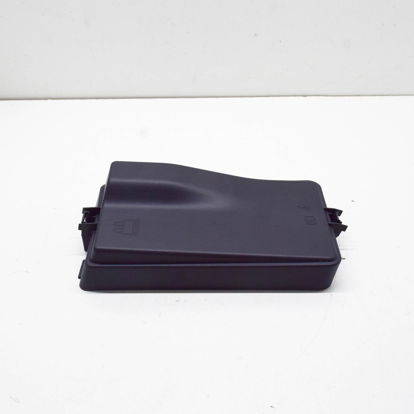 NEW AUDI A3 LIMOUSINE 8YS FUSE BOX COVER 5WA937132A ORIGINAL