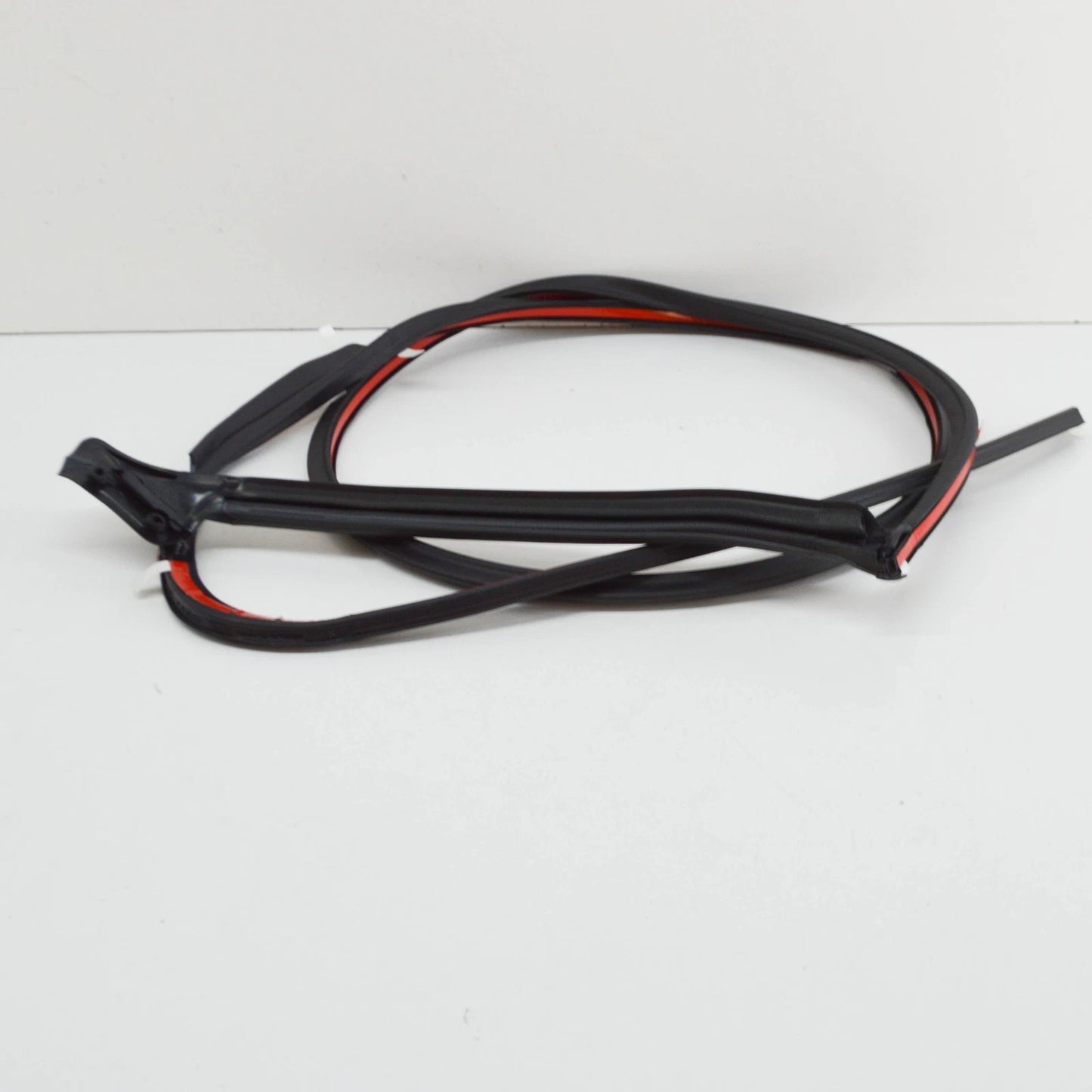 NEW BMW I8 I12 RIGHT ROOF FRAME SEALING 51217312984 7312984 ORIGINAL