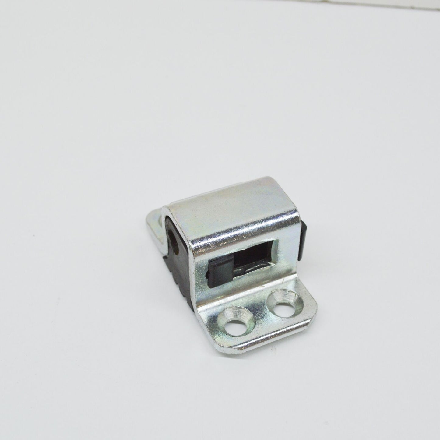 NEW MERCEDES-BENZ S-CLASS W126 FRONT LEFT DOOR CATCH A1267200104 ORIGINAL