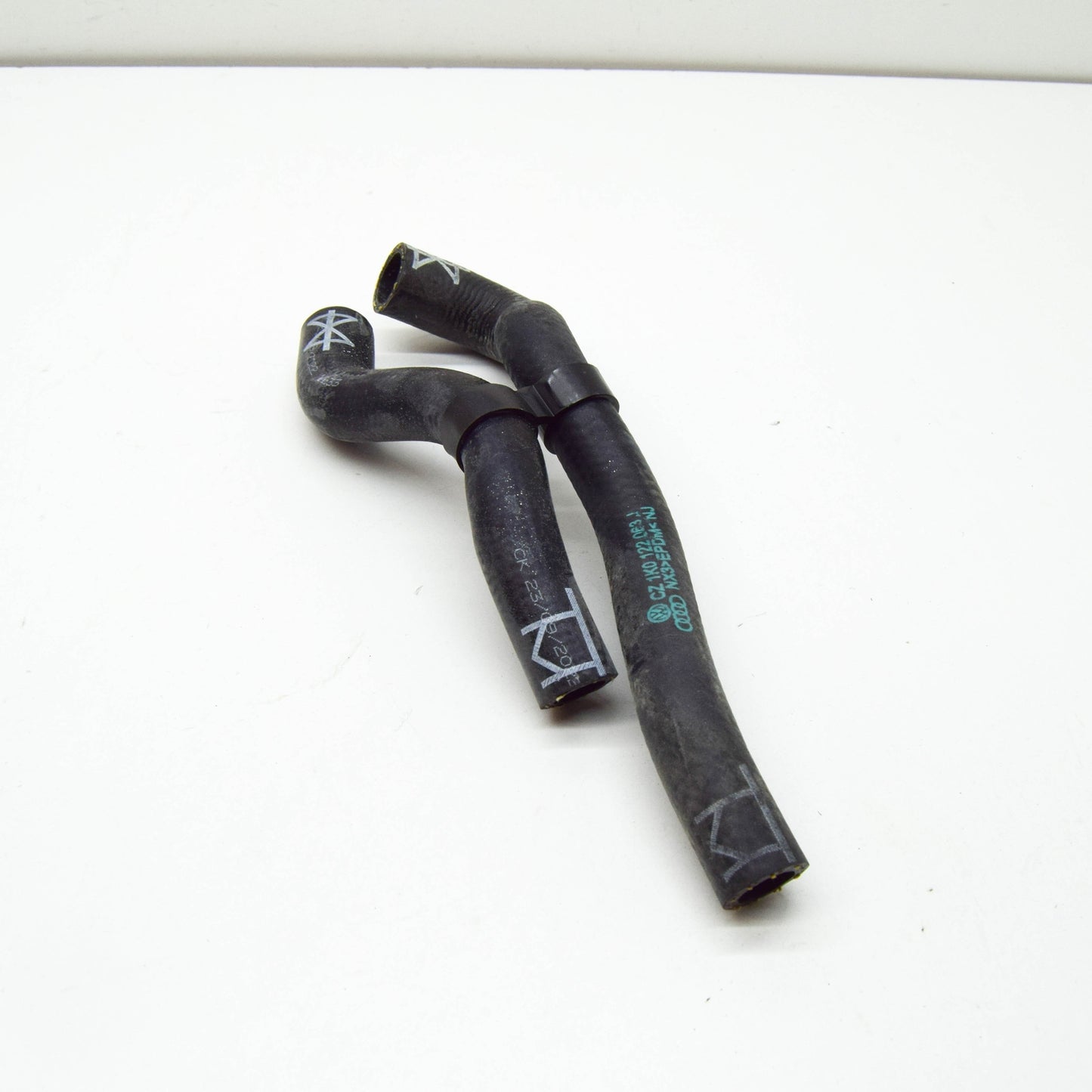 NEW SKODA SUPERB MK2 3T ENGINE COOLANT HOSE 1K0122063J ORIGINAL