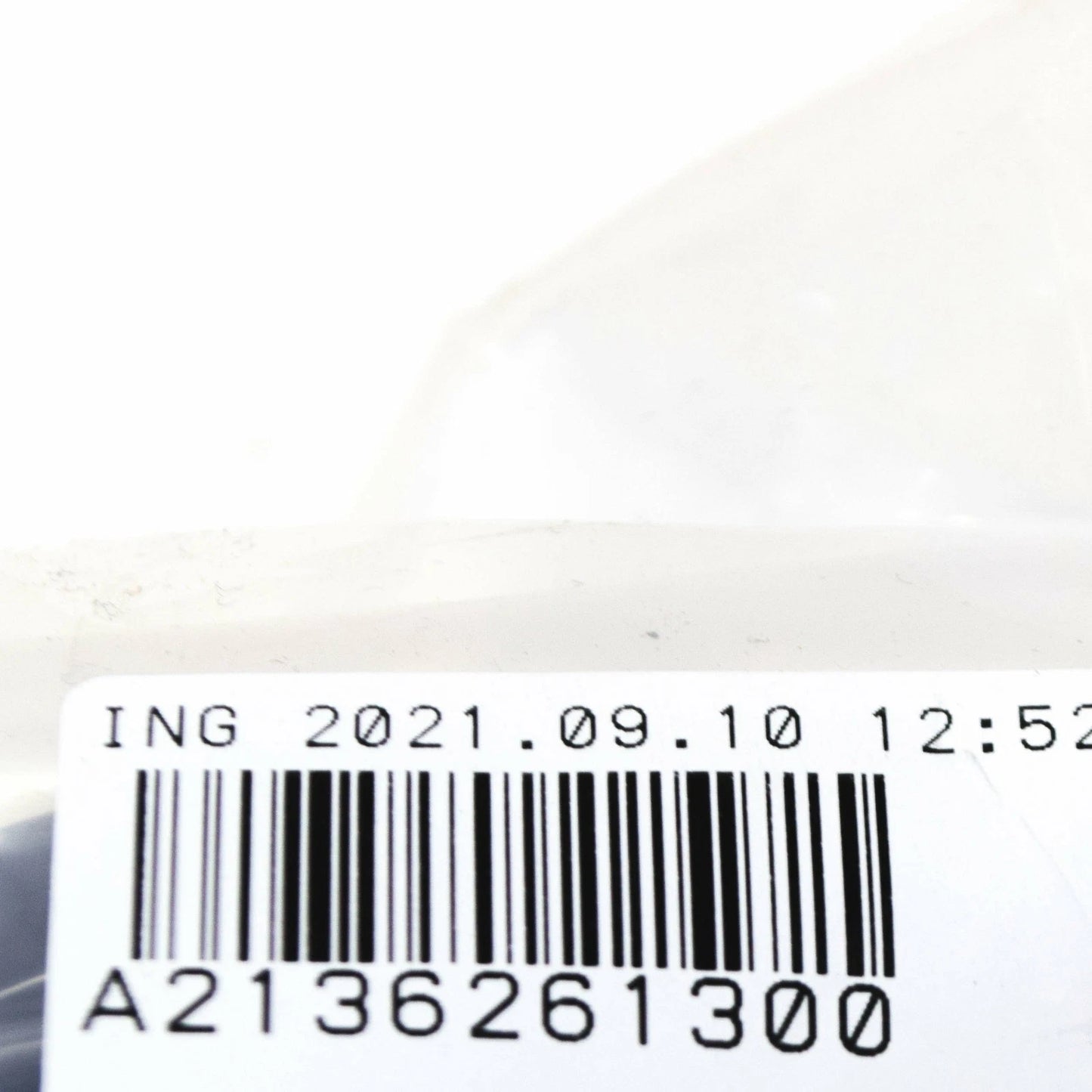 NEW MB E W213 FRONT CROSSMEMBER BOTTOM REAR RIGHT MOUNT A2136261300 ORIGINAL