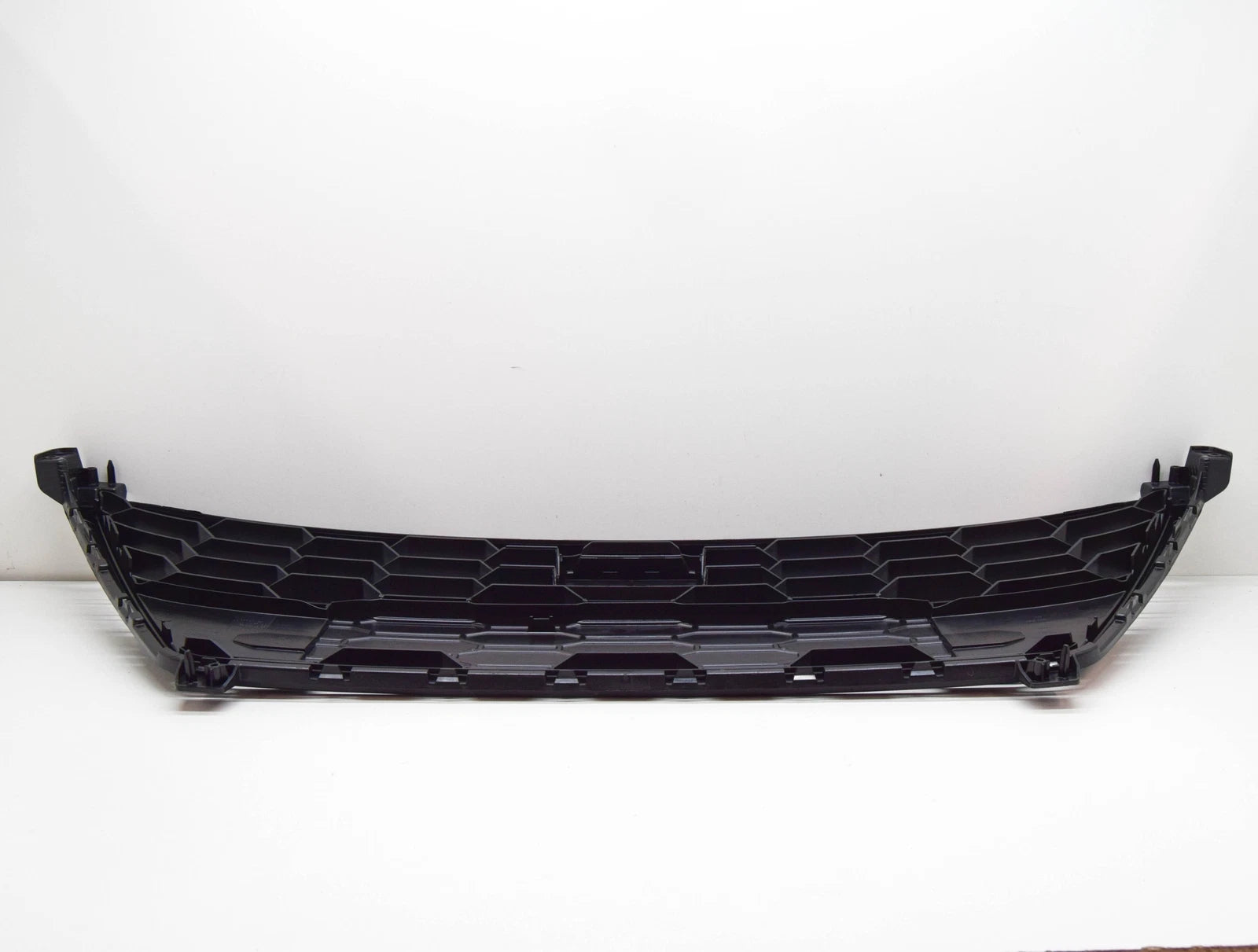 NEW SEAT ARONA KJ FRONT BUMPER CENTER GRILLE 6F9853667D9B9 ORIGINAL