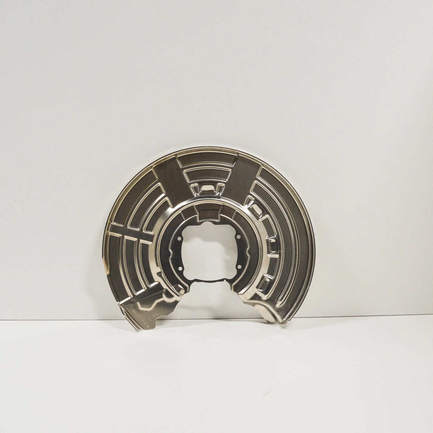 NEW BMW M2 COUPE F87 REAR RIGHT BRAKE PROTECTION PLATE 34208094318 ORIGINAL