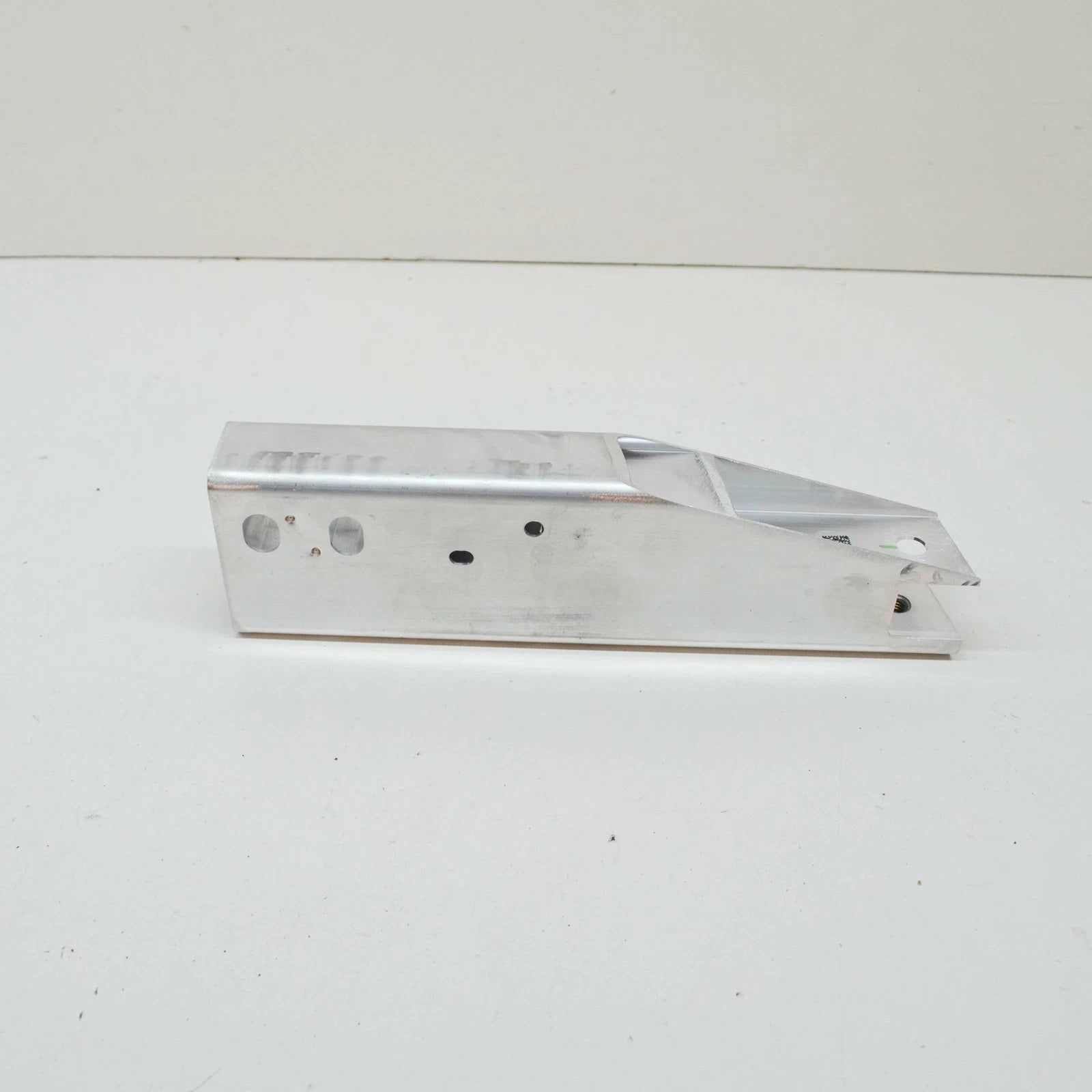 NEW BMW M3 G80 FRONT BUMPER LEFT IMPACT BAR BRACKET 51118071605 ORIGINAL