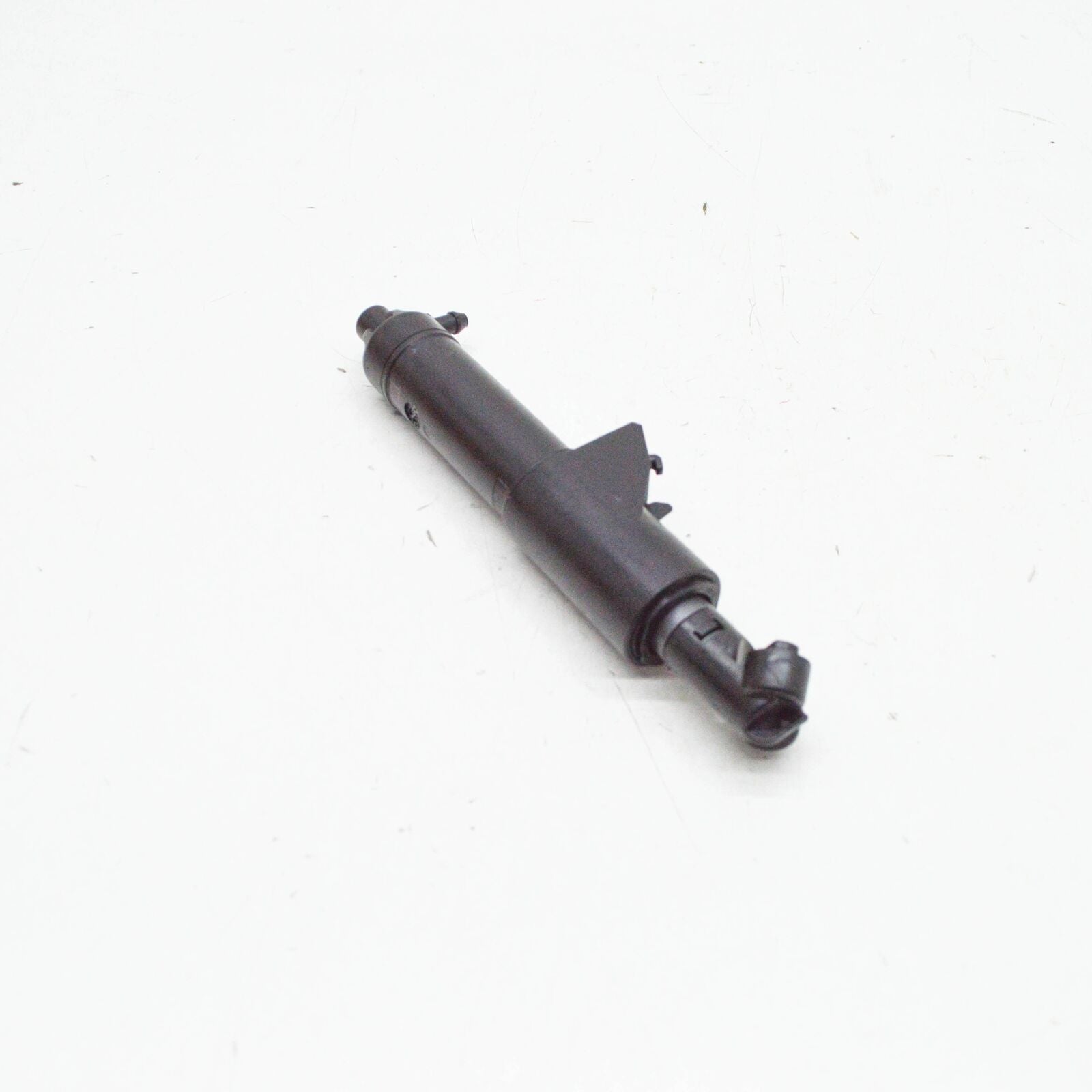 NEW AUDI A5 CABRIO 8W6 RIGHT SIDE HEADLIGHT WASHER CYLINDER 8W6955102B ORIGINAL