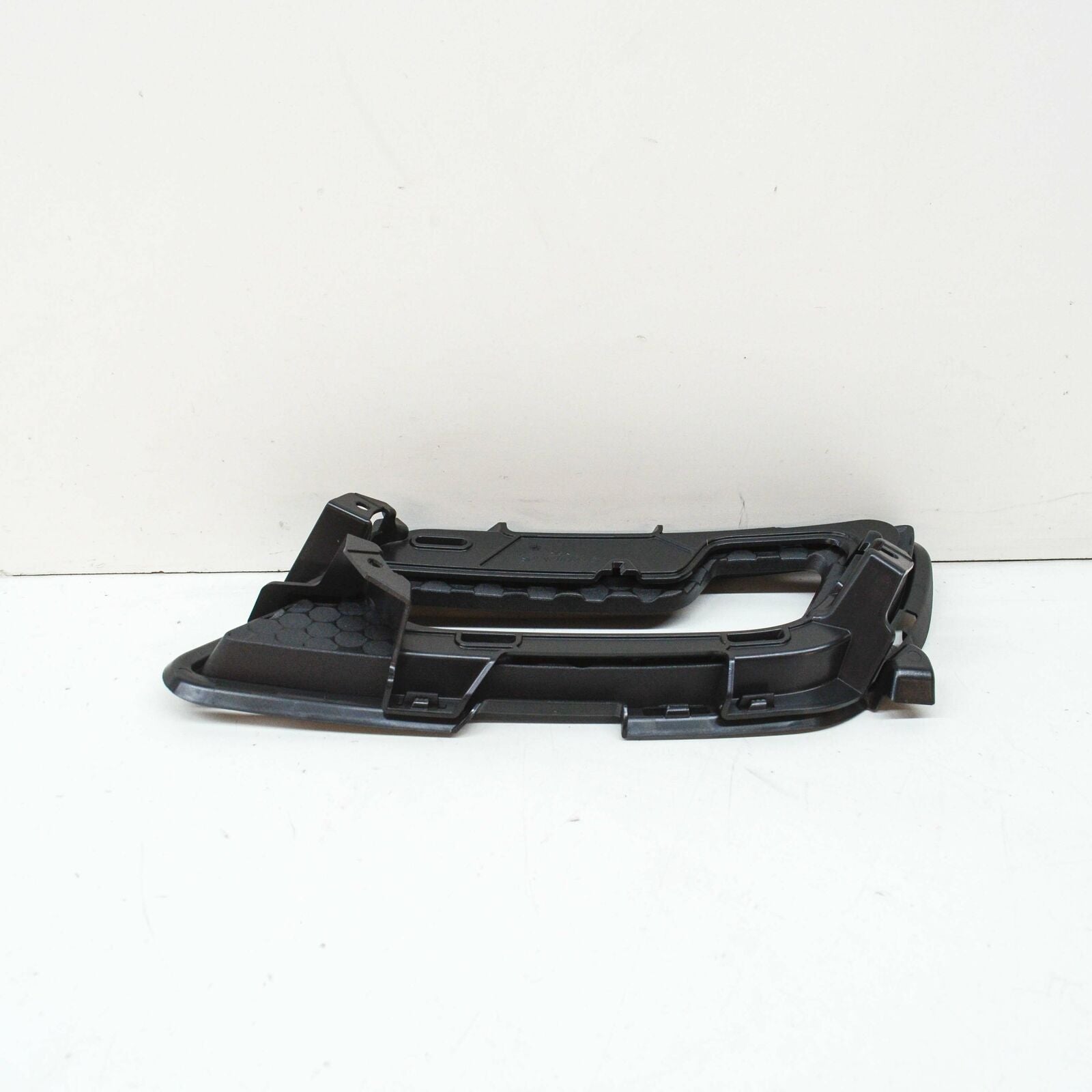 NEW MERCEDES-BENZ E C207 FRONT BUMPER LEFT GRILLE COVER A2078850353 ORIGINAL