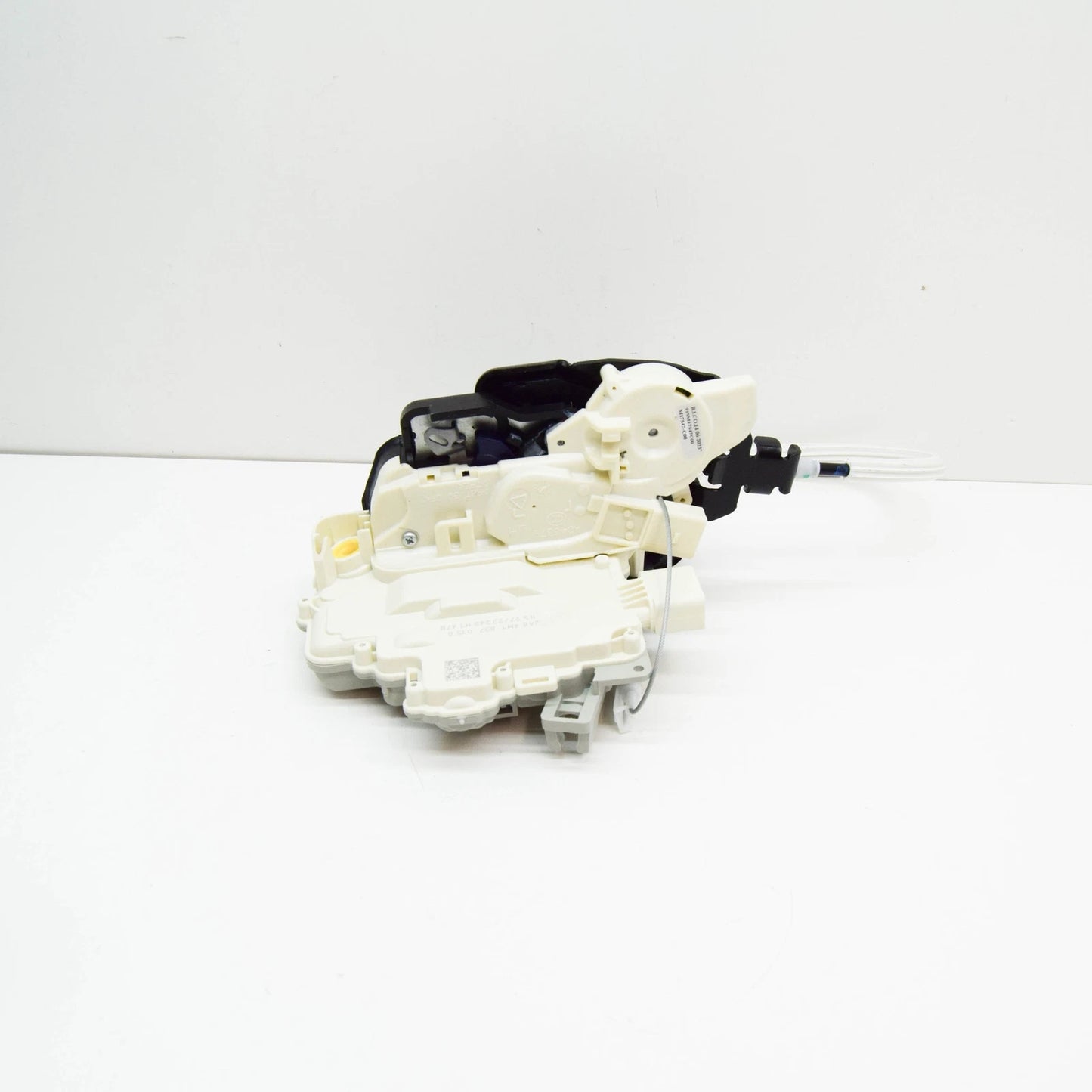 NEW AUDI Q7 4M FRONT LEFT DOOR LOCK LHD 4M1837015G ORIGINAL