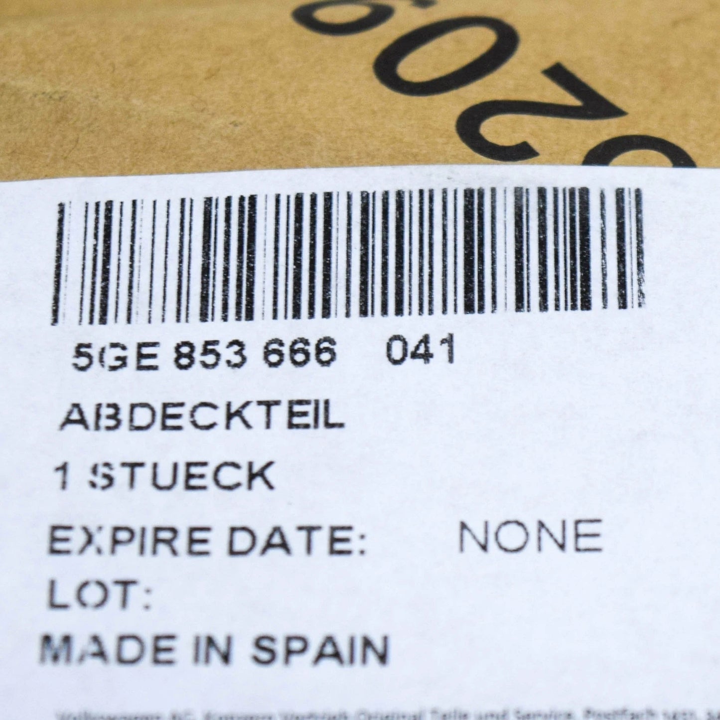 NEW VW E-GOLF MK7 FRONT RIGHT OUTER GRILLE UPPER TRIM 5GE853666041