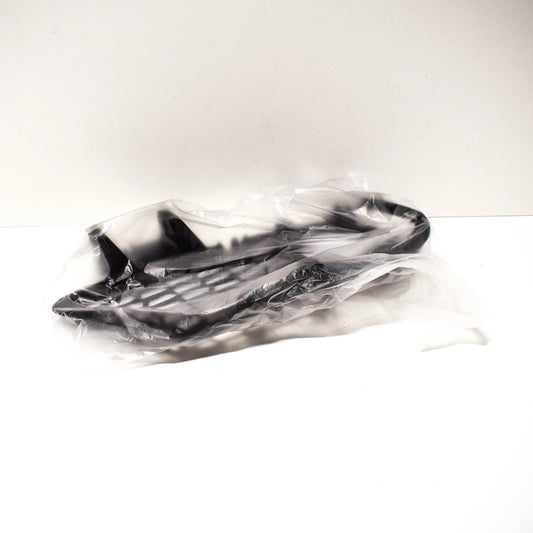 NEW BMW 3 F30 RIGHT FOG LIGHT GRILLE M SPORT 51118062632 8062632 2015 ORIGINAL