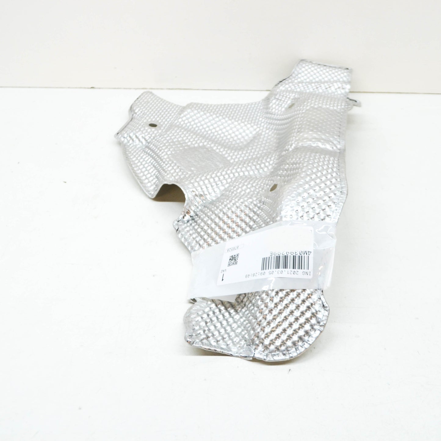 NEW AUDI Q7 4M FRONT SUSPENSION LEFT HEAT PROTECTION 4M0399299E ORIGINAL