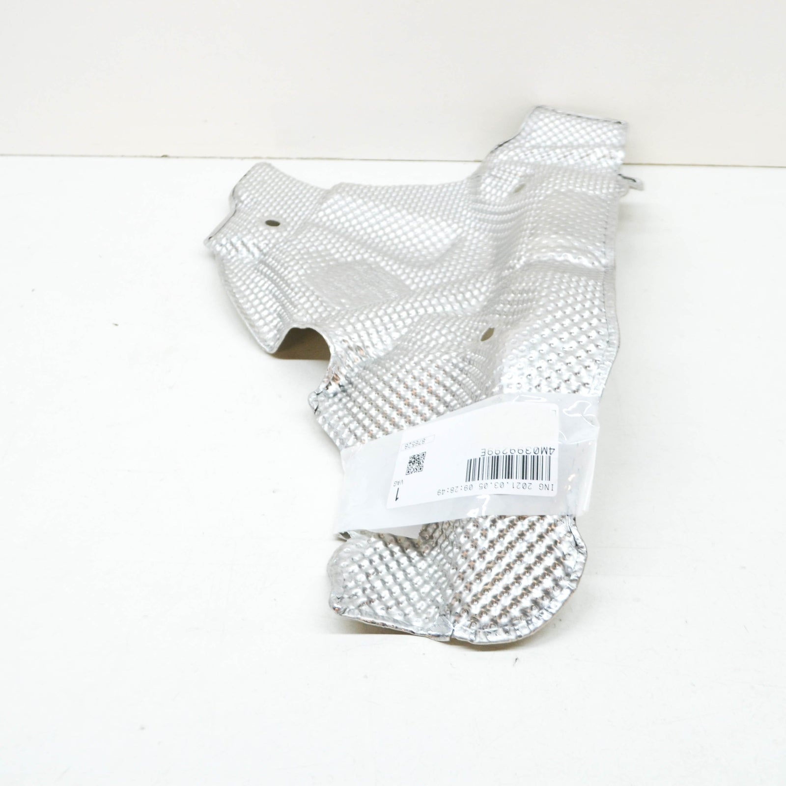 NEW AUDI Q7 4M FRONT SUSPENSION LEFT HEAT PROTECTION 4M0399299E ORIGINAL