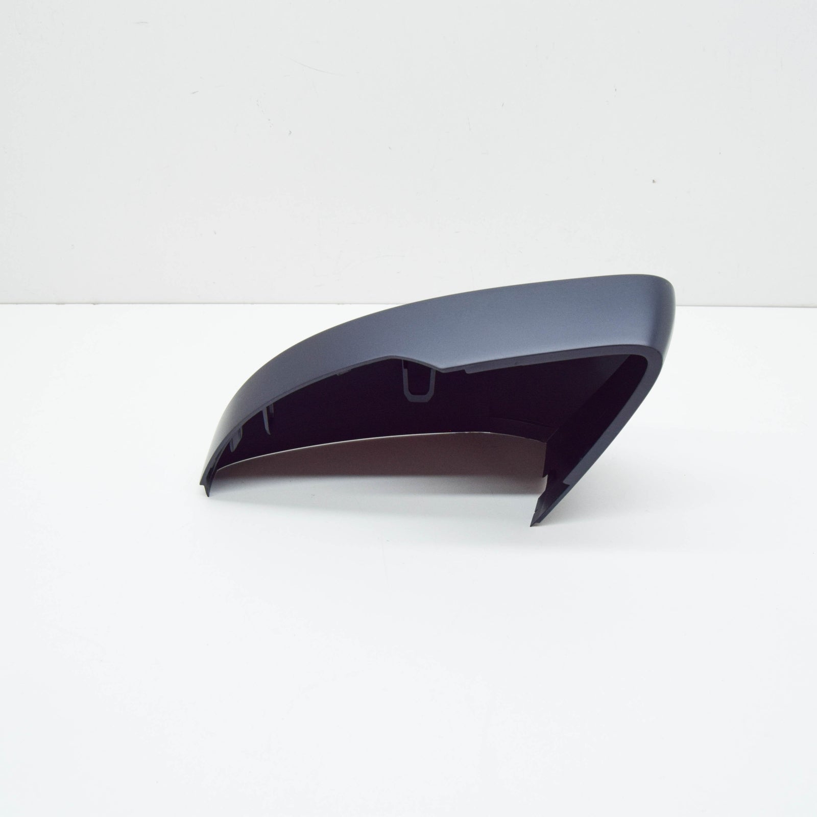NEW SKODA OCTAVIA 5E MK3 UPPER FRONT RIGHT MIRROR CAP 5E0857538AGRU ORIGINAL