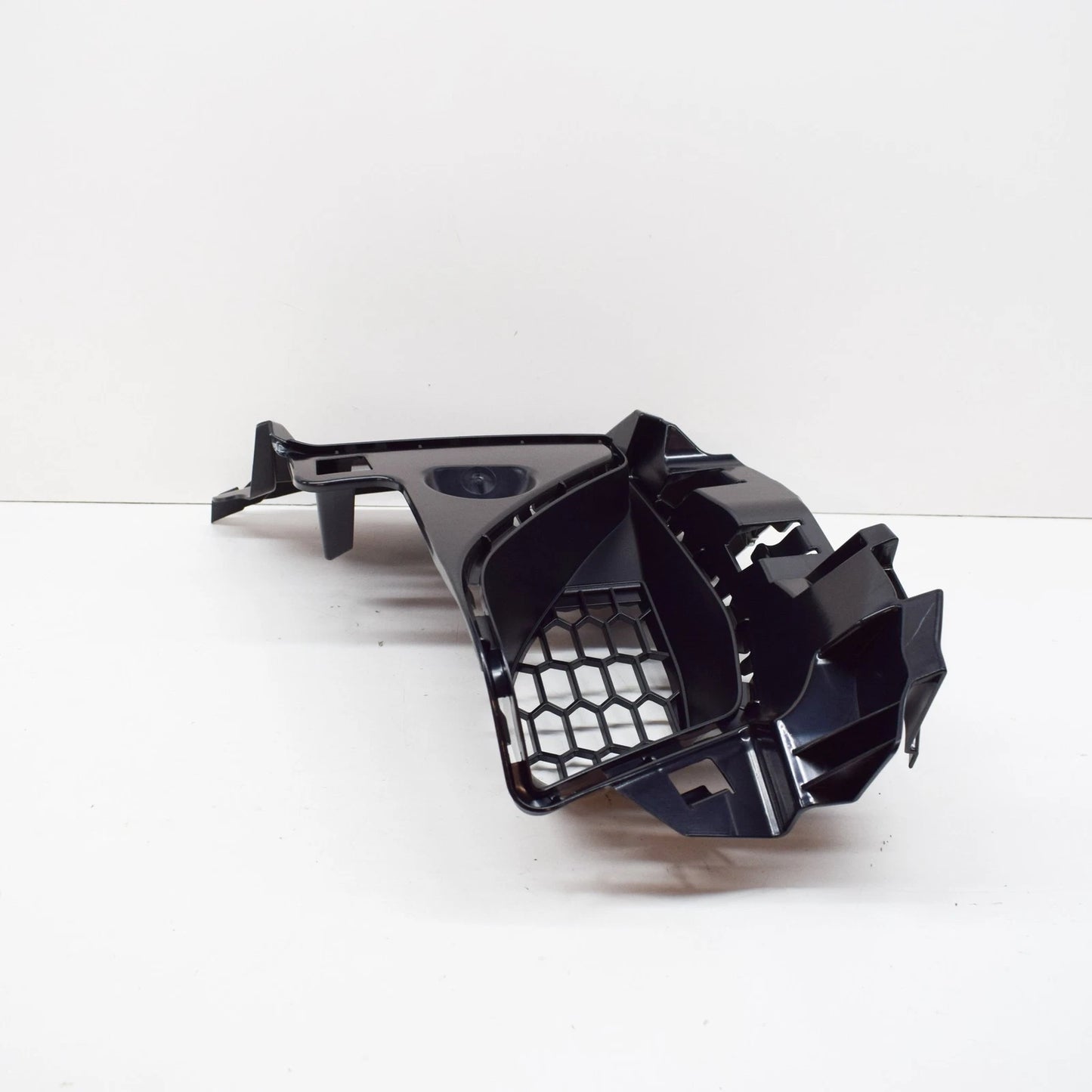 NEW BMW M2 F87 FRONT BUMPER LEFT INSERT 51118067021 8067021 2016 ORIGINAL