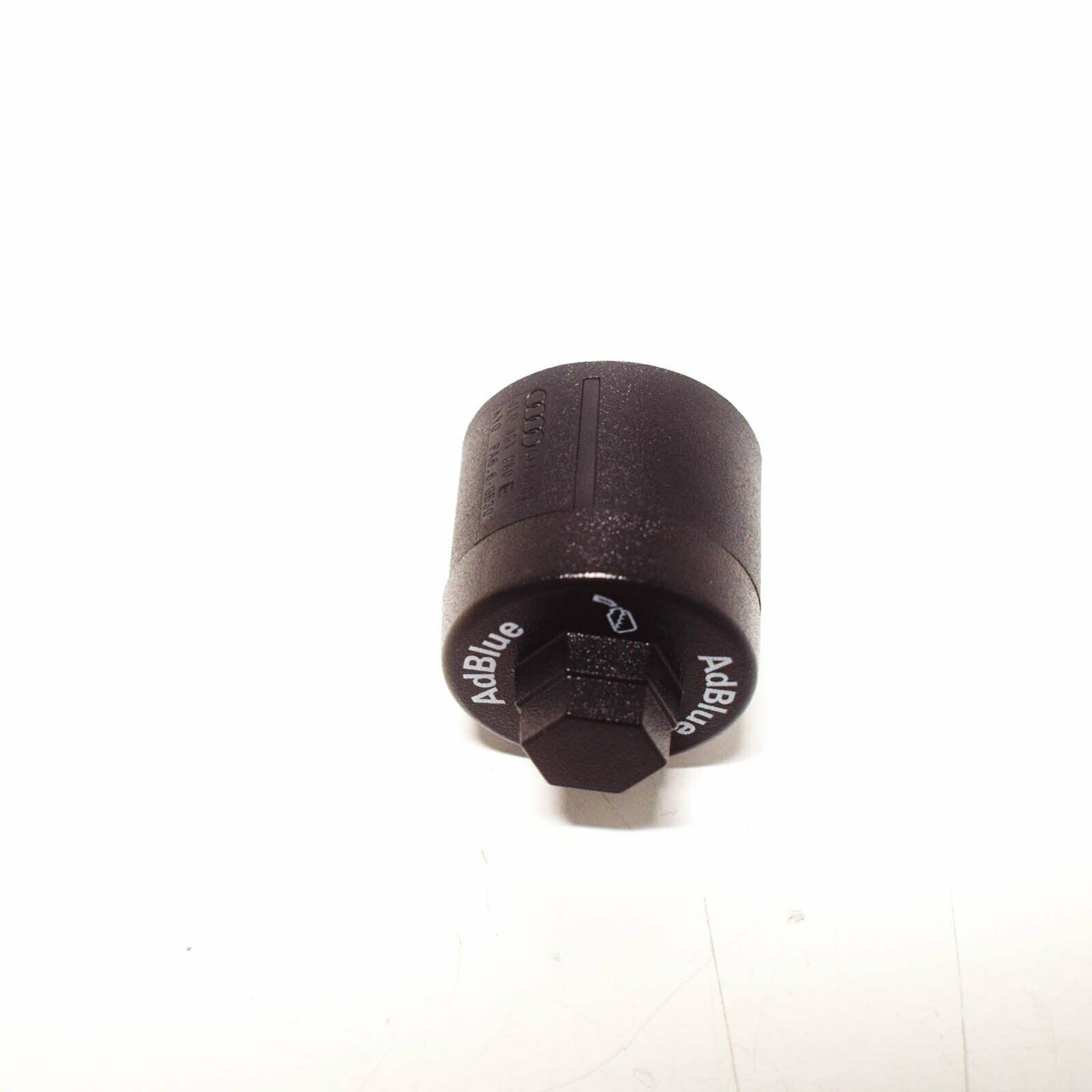 Genuine Audi Q5 8R Adblue Tank Cap Lid 4L0131980E Original