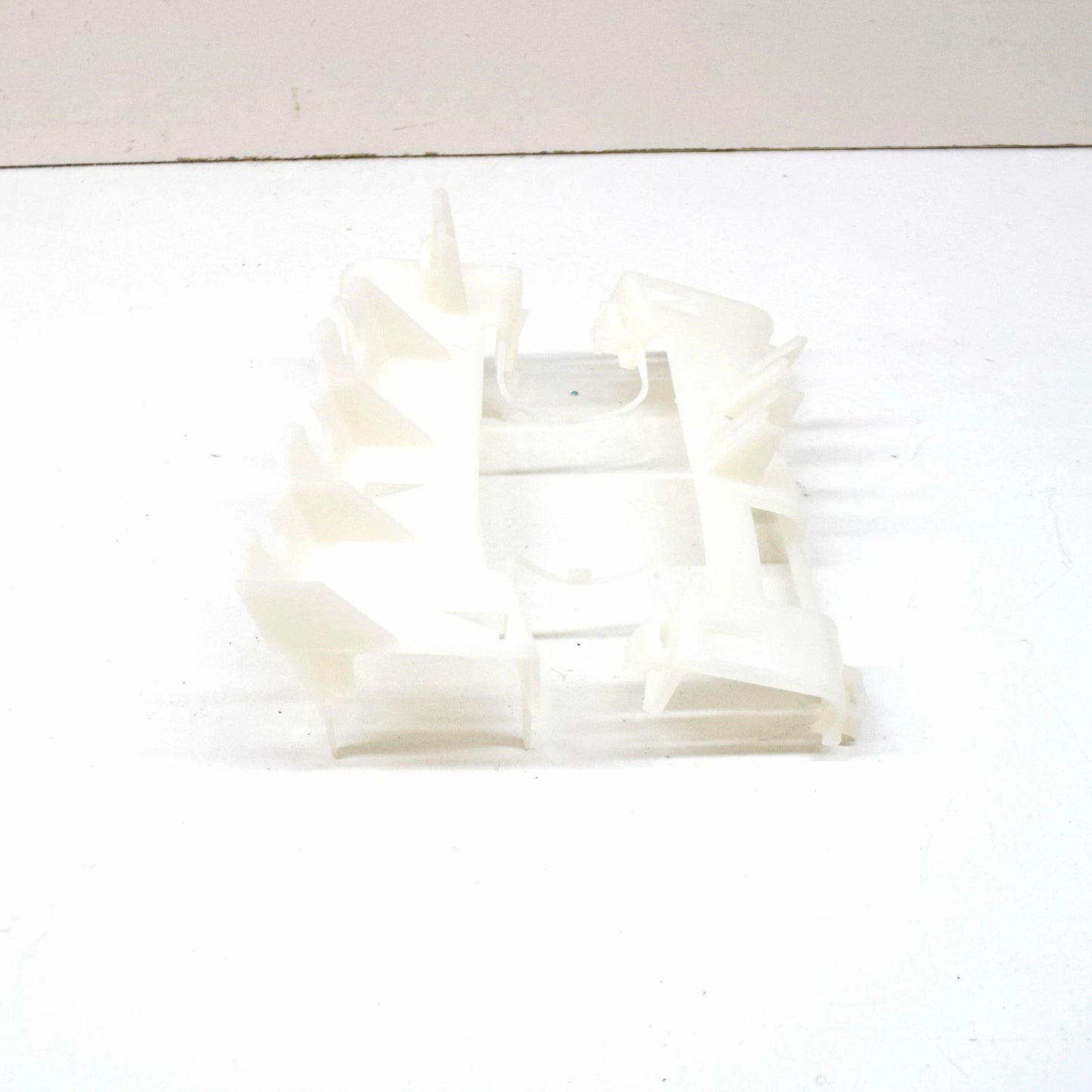 NEW BMW X5 G05 REAR WHEEL SPEED RIGHT SENSOR BRACKET 34526878164 ORIGINAL