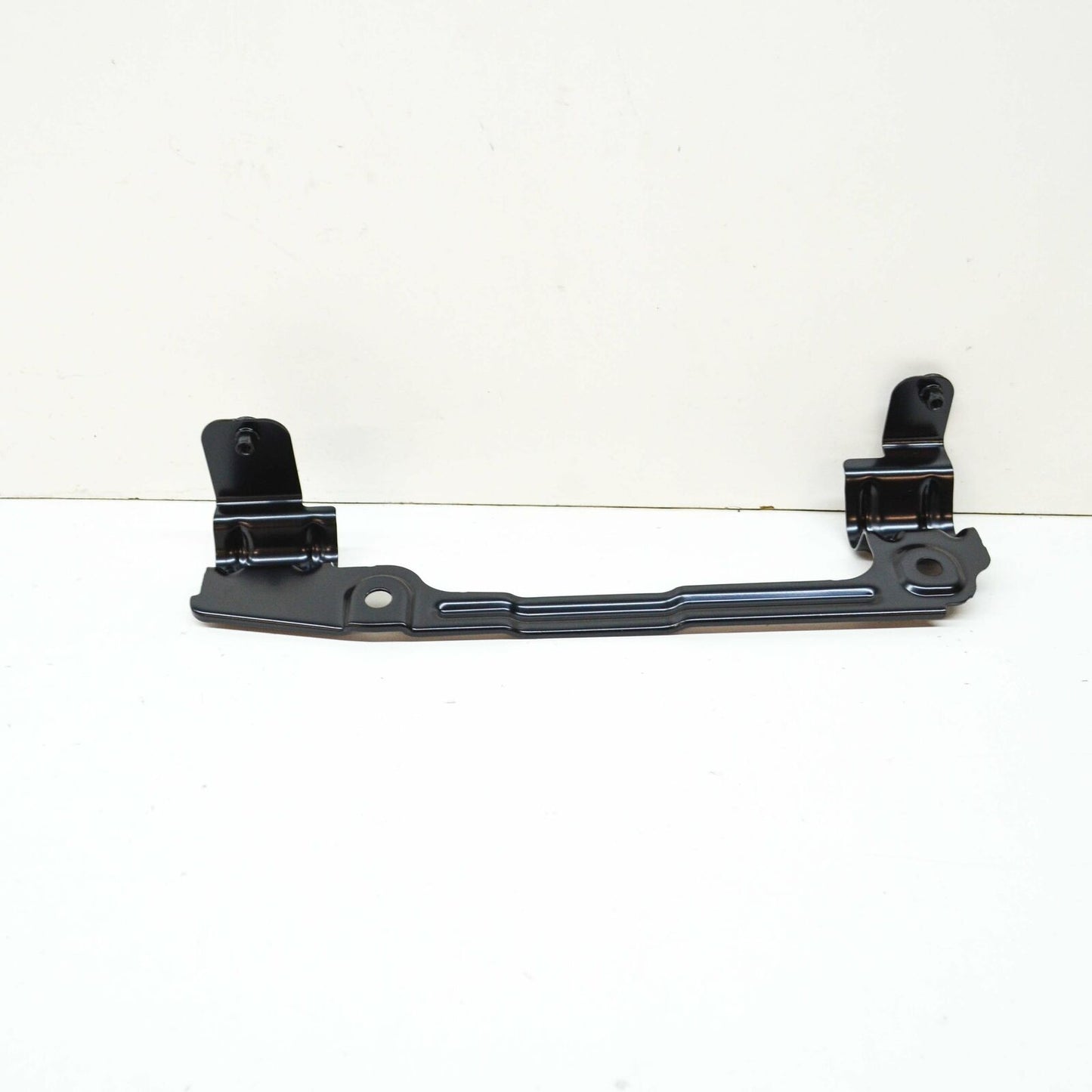 NEW AUDI A6 C8 FRONT RIGHT FENDER WING HOLDER 4K0821168 ORIGINAL