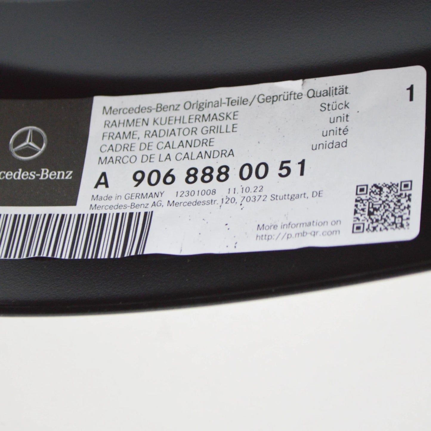 NEW MB SPRINTER 906 FRONT BUMPER RADIATOR GRILLE FRAME A9068880051 ORIGINAL