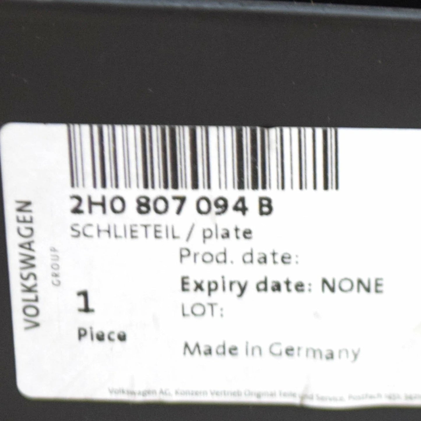 NEW VW AMAROK 2H FRONT BUMPER CLOSING ELEMENT 2H0807094B ORIGINAL