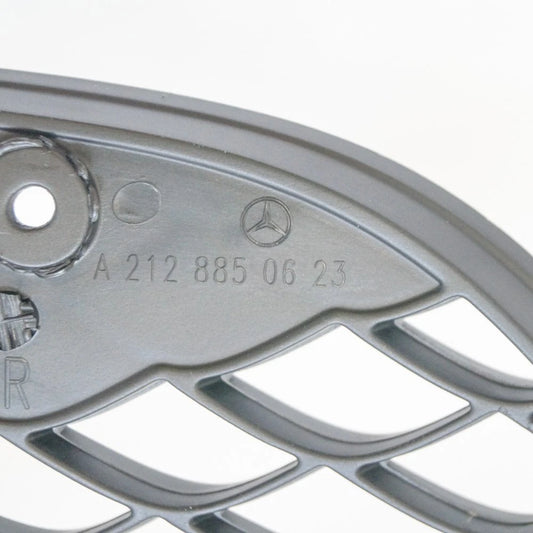 NEW MERCEDES-BENZ E-CLASS W212 FRONT BUMPER RIGHT GRILL A2128850623 2015