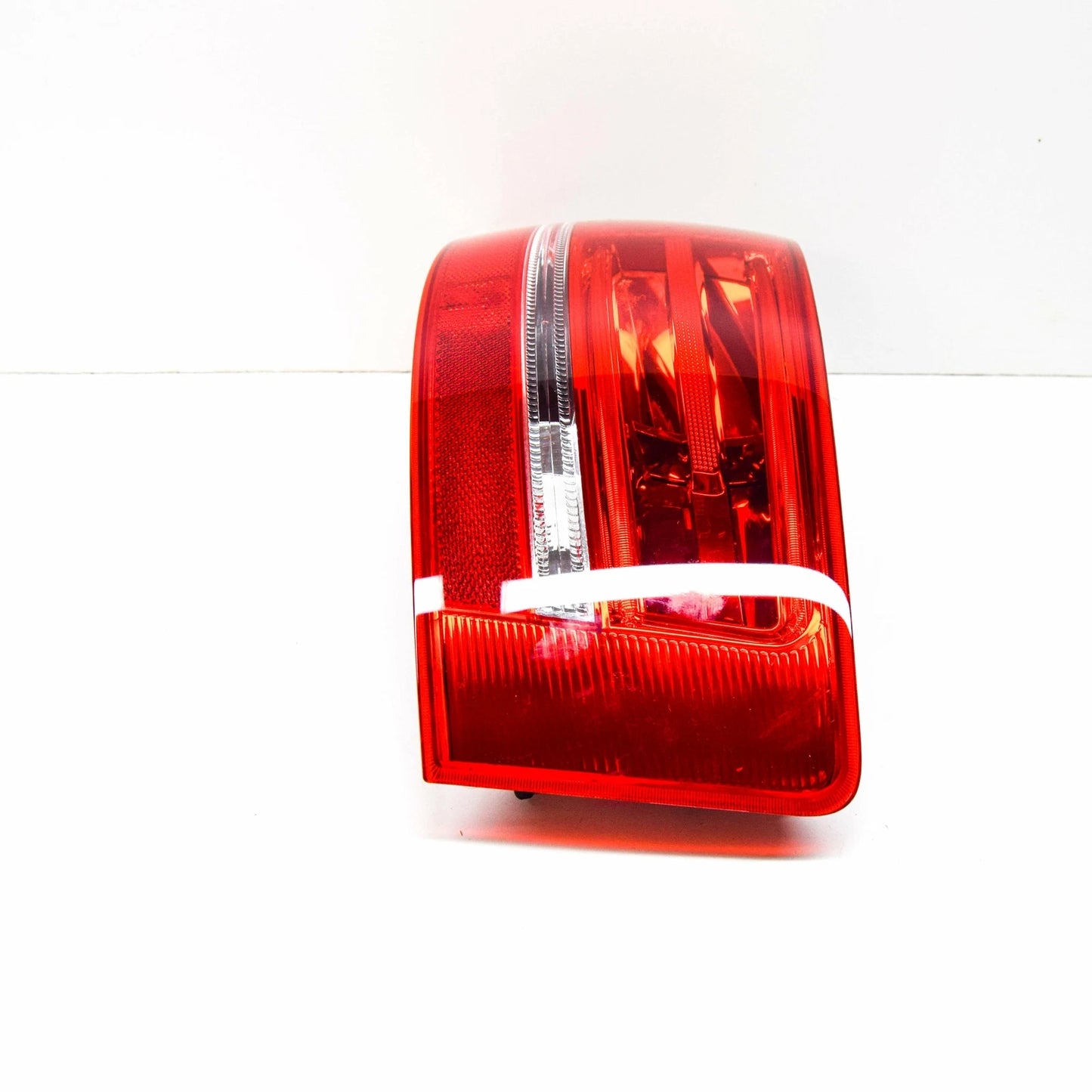 NEW AUDI A3 CONVERTIBLE 8P REAR RIGHT TAIL LIGHT 8P7945096