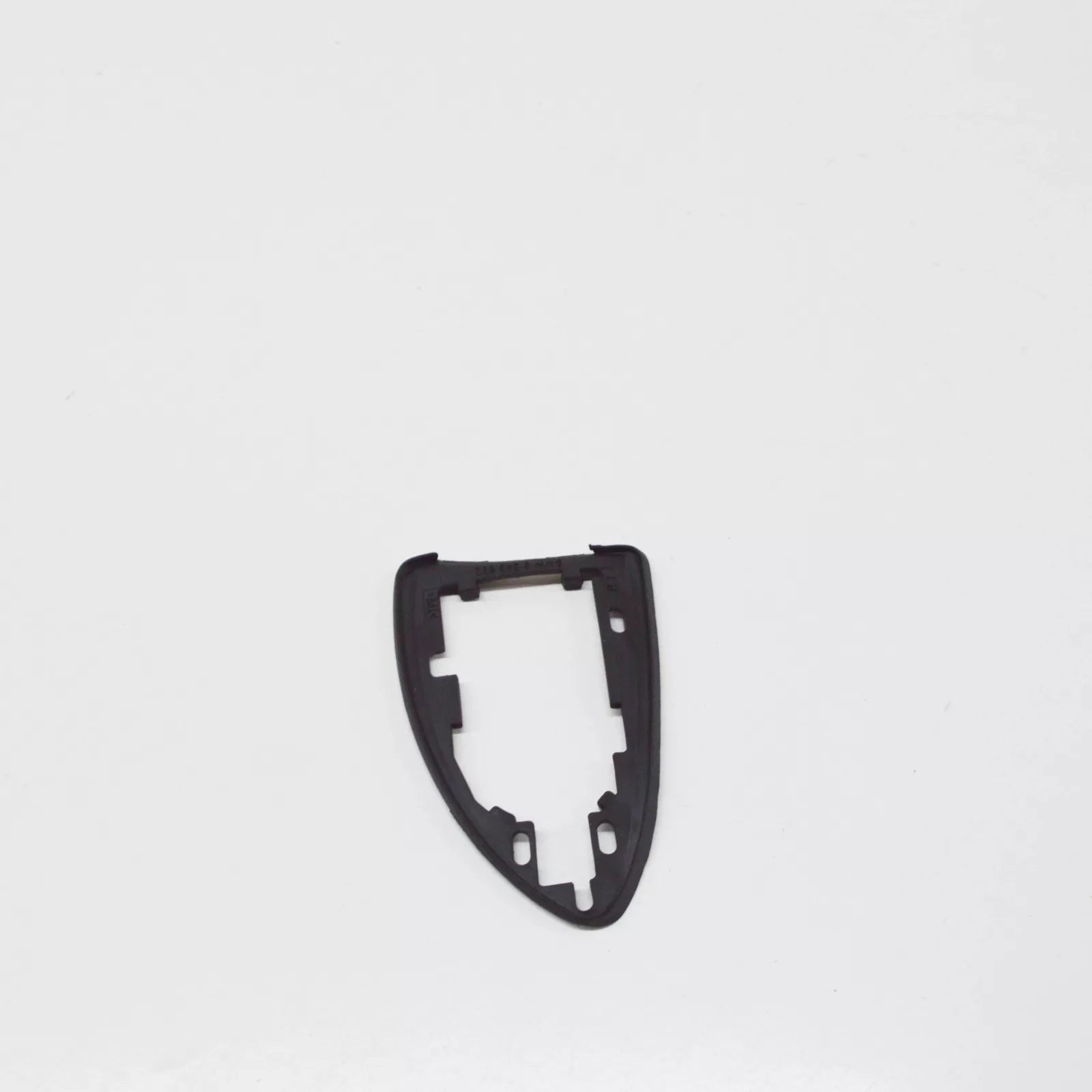 NEW BMW X5 E53 RIGHT OUTER DOOR HANDLE BASE PAD SEAL 51218243632 8243632