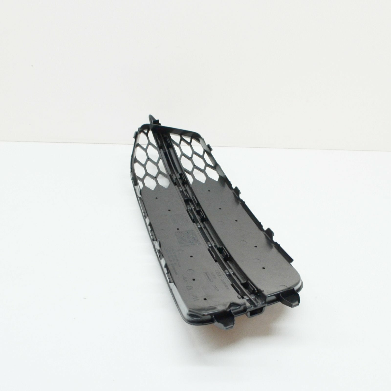 Genuine Audi A6 C7 Right Fog Light Surround Grille 4G0807682D9B9 2011 S-Line