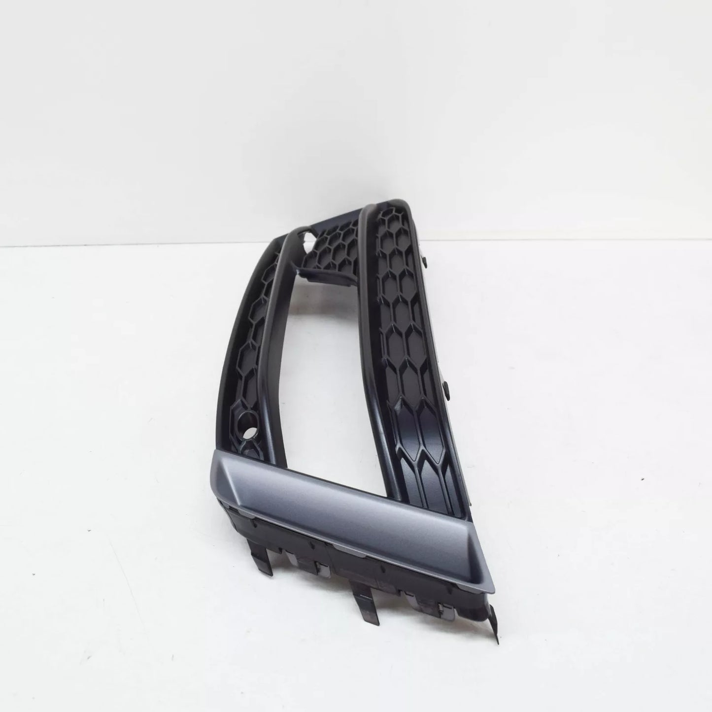 NEW AUDI A1 8X FRONT BUMPER RIGHT FOG LIGHT GRILL 8XA807648A1RR