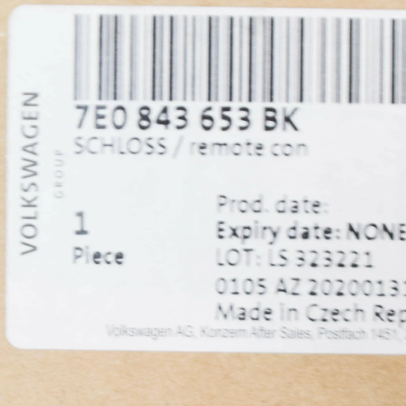 NEW VW TRANSPORTER MK5 T5 LEFT DOOR LOCK 7E0843653BK GENUIE ORIGINAL