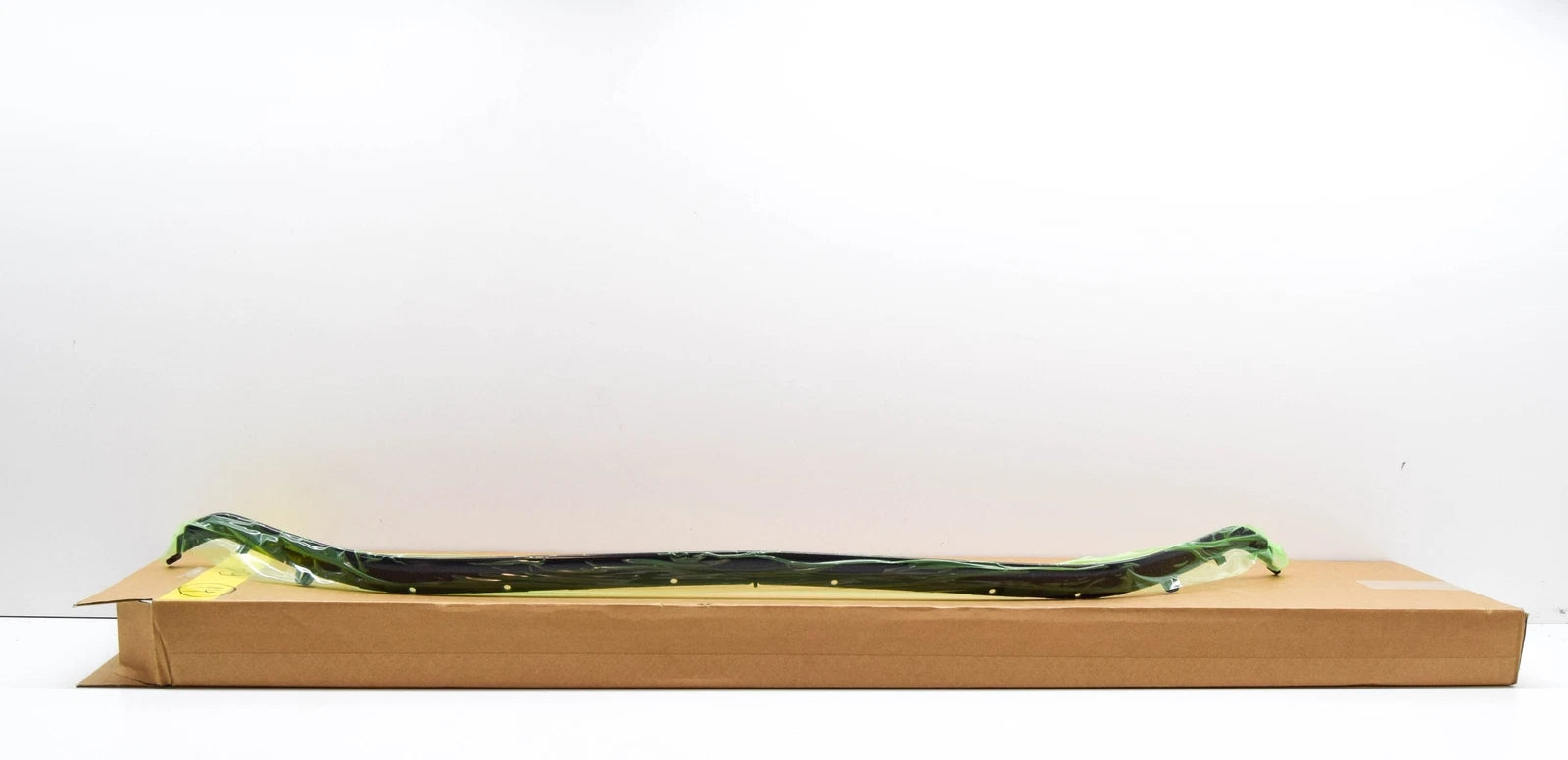 NEW MERCEDES-BENZ A-CLASS W176 AMG FRONT BUMPER MOLDING A1768854600 2016