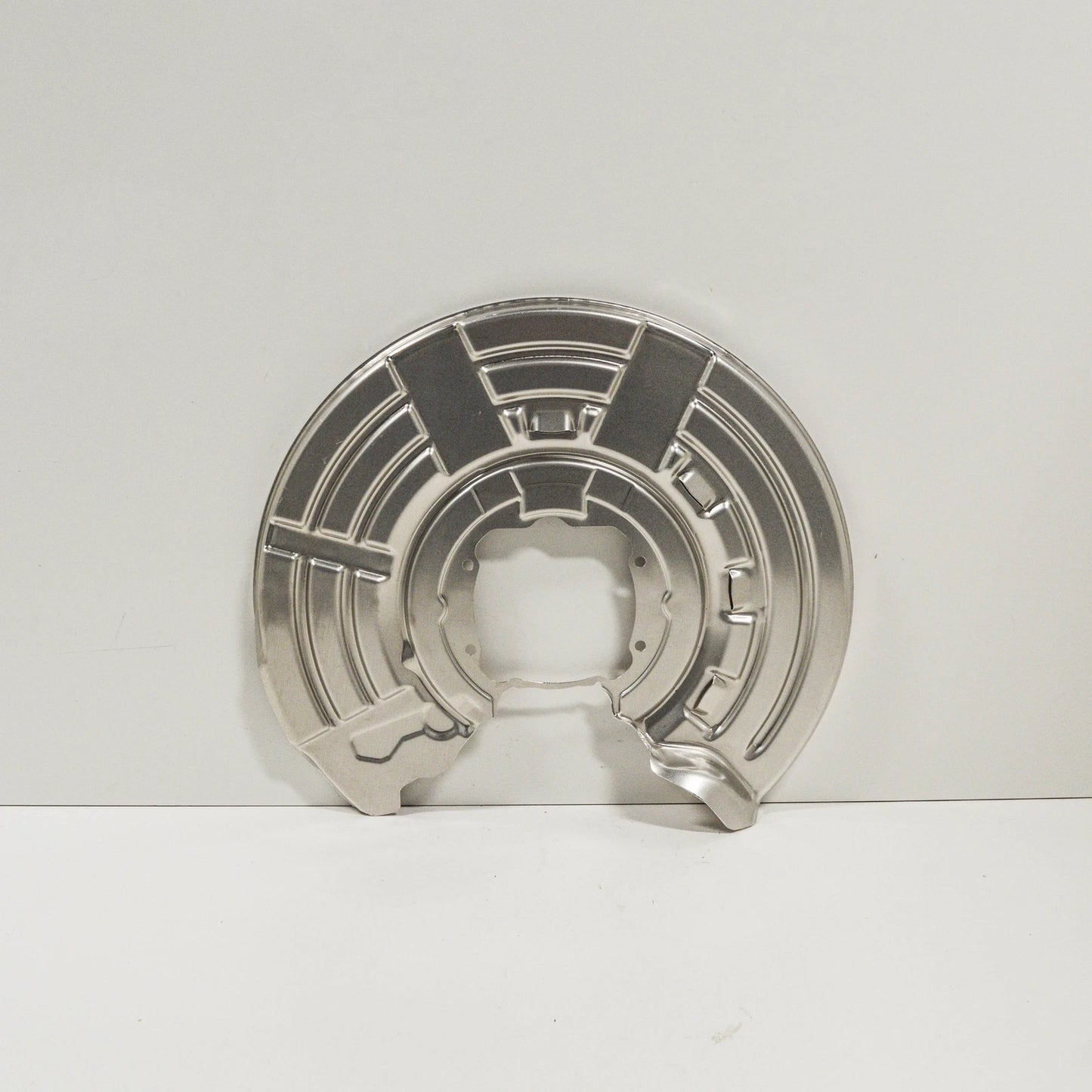 NEW BMW M2 F87 REAR LEFT BRAKE PROTECTION PLATE 34208094317 ORIGINAL