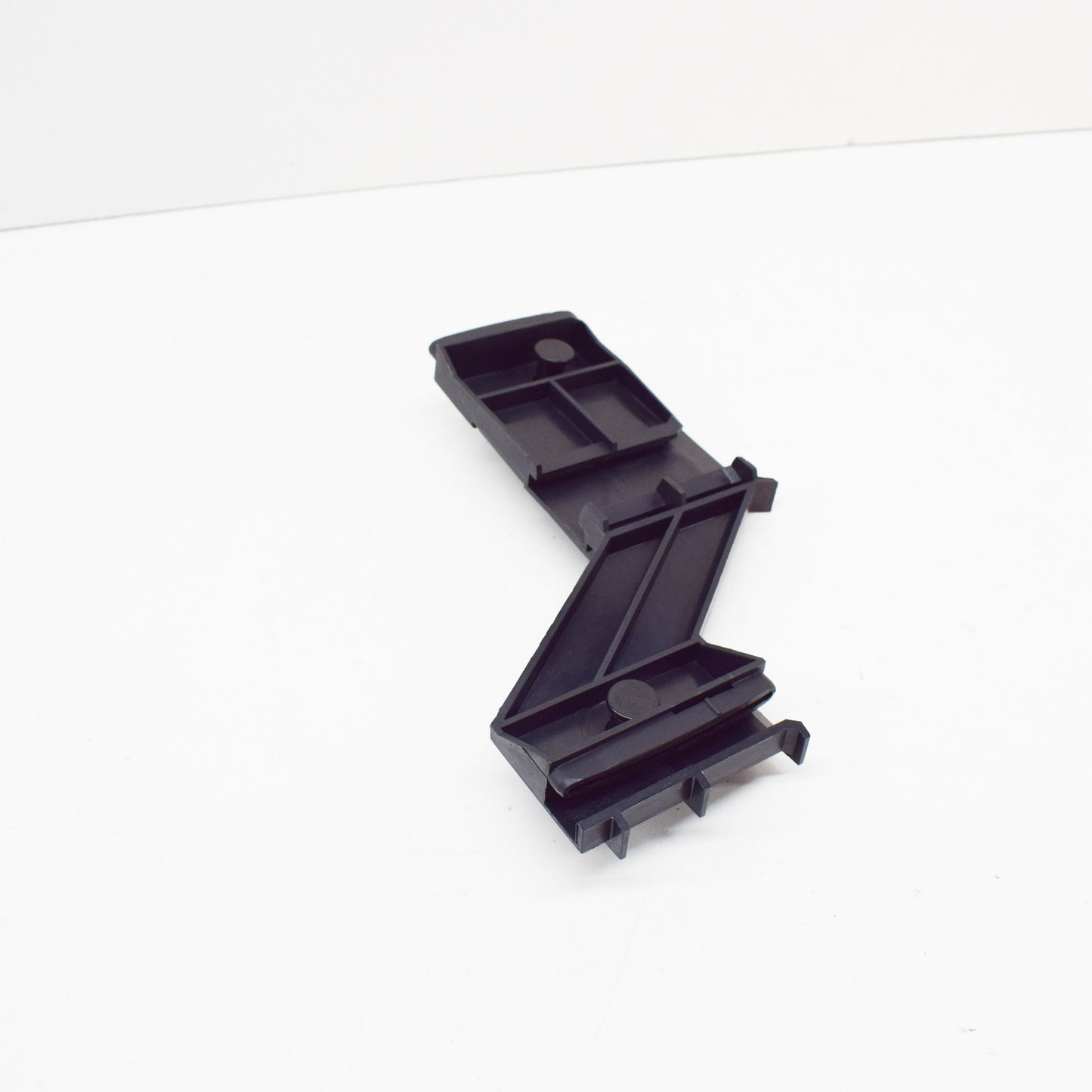 NEW MERCEDES-BENZ SPRINTER 903 REAR BUMPER LEFT BRACKET A9018800314 ORIGINAL