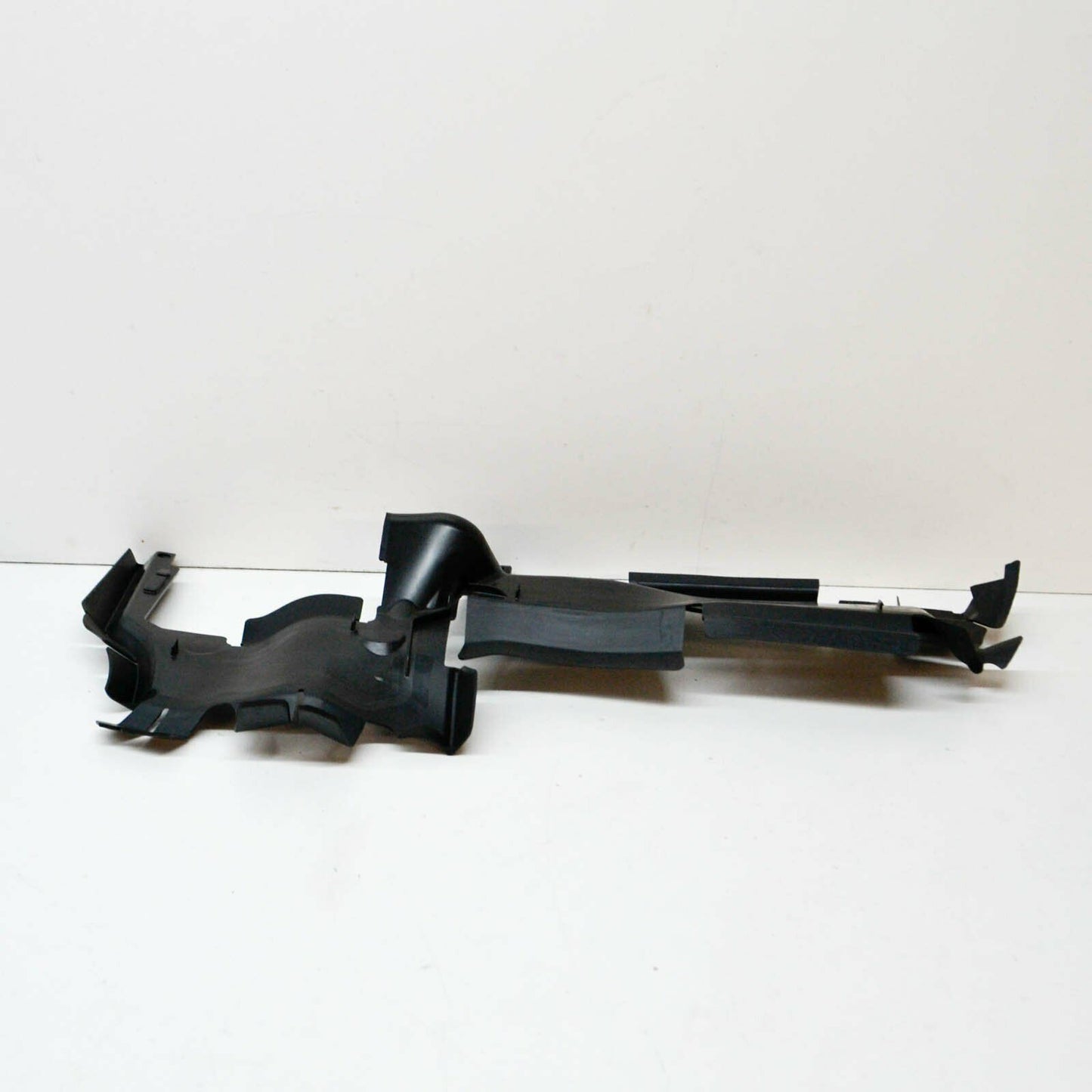 NEW AUDI S4 B9 FRONT RIGHT SUPPORT AIR OUTER DUCT DEFLECTOR 8W0121284BQ ORIGINAL