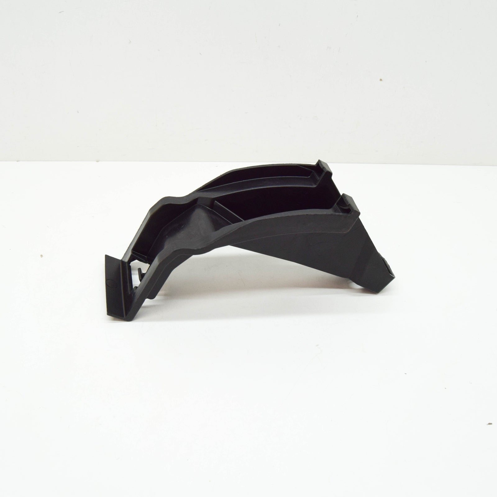 NEW MERCEDES-BENZ C W204 REAR BUMPER LEFT SIDE BRACKET AMG A2048854414 ORIGINAL