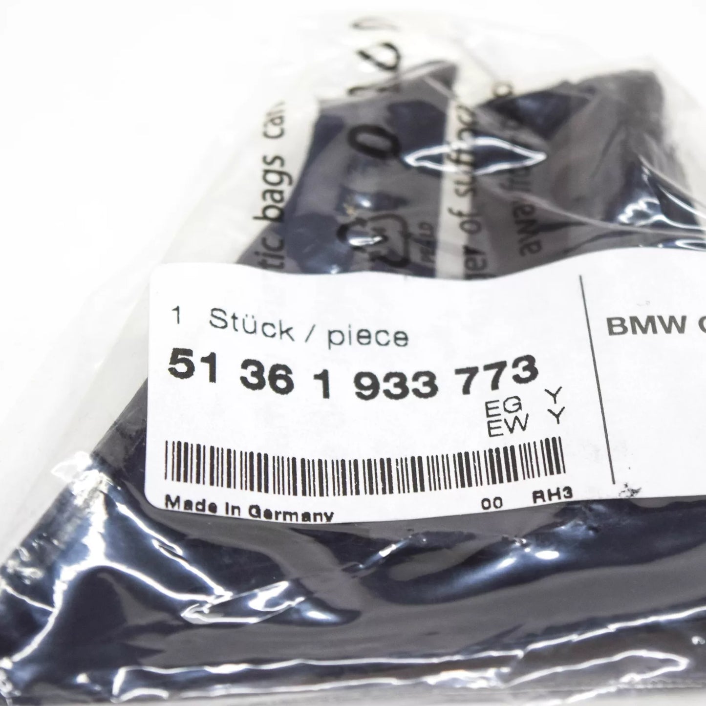 NEW BMW M3 CABRIO E30 LEFT UPPER VENT WINDOW SEAL 51361933773 ORIGINAL