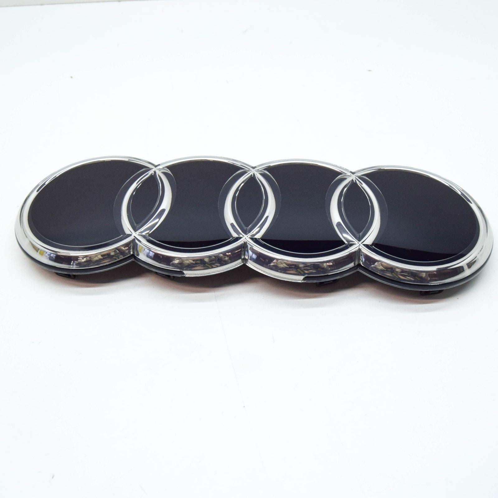 NEW AUDI Q4 E-TRON FRONT BUMPER RADIATOR GRILLE BADGE 89A8536052ZZ ORIGINAL