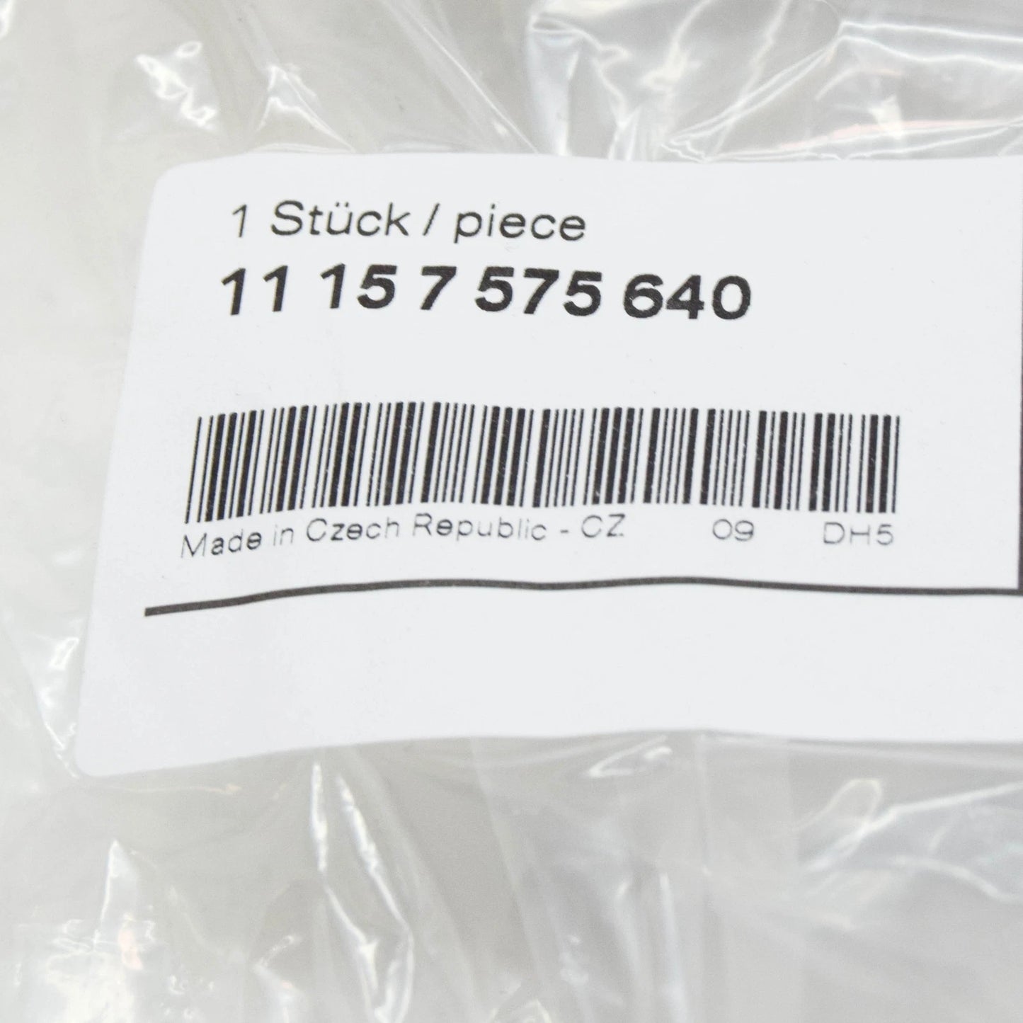 NEW BMW 6 CABRIO F12 CRANKCASE VENT PIPE 11157575640 7575640 ORIGINAL