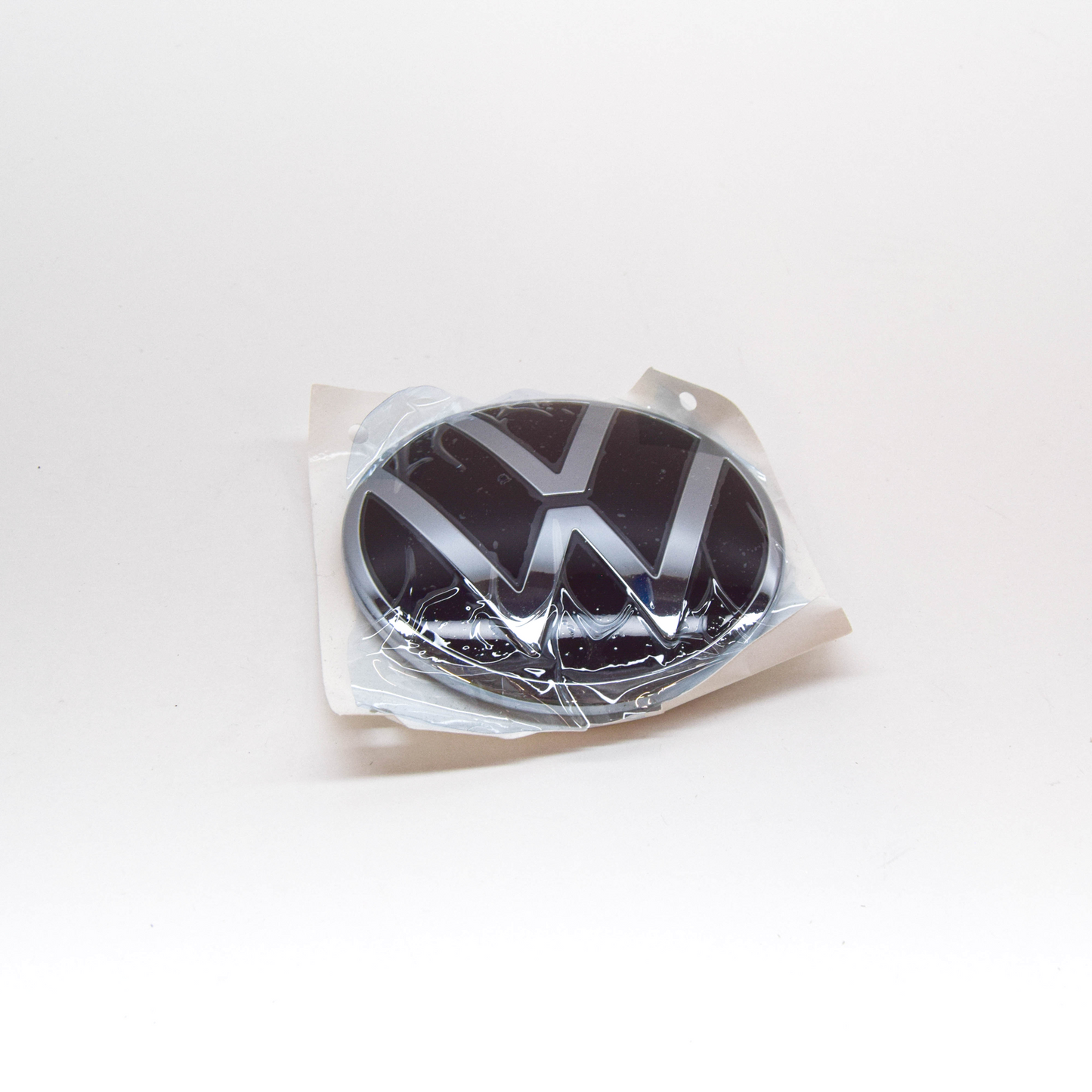 NEW VW GOLF CD MK8 REAR TAILGATE EMBLEM 5H9853630DPJ ORIGINAL