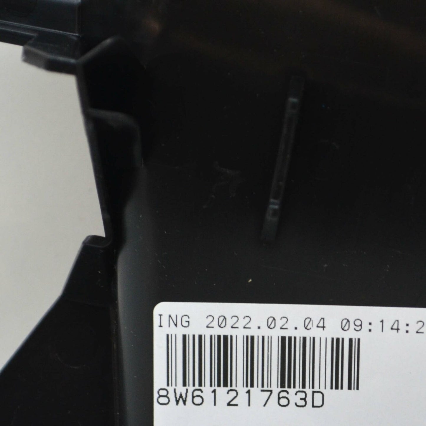 NEW AUDI A5 CABRIO 8W6 FRONT BUMPER LEFT LOWER RADIATOR DEFLECTOR 8W6121763D