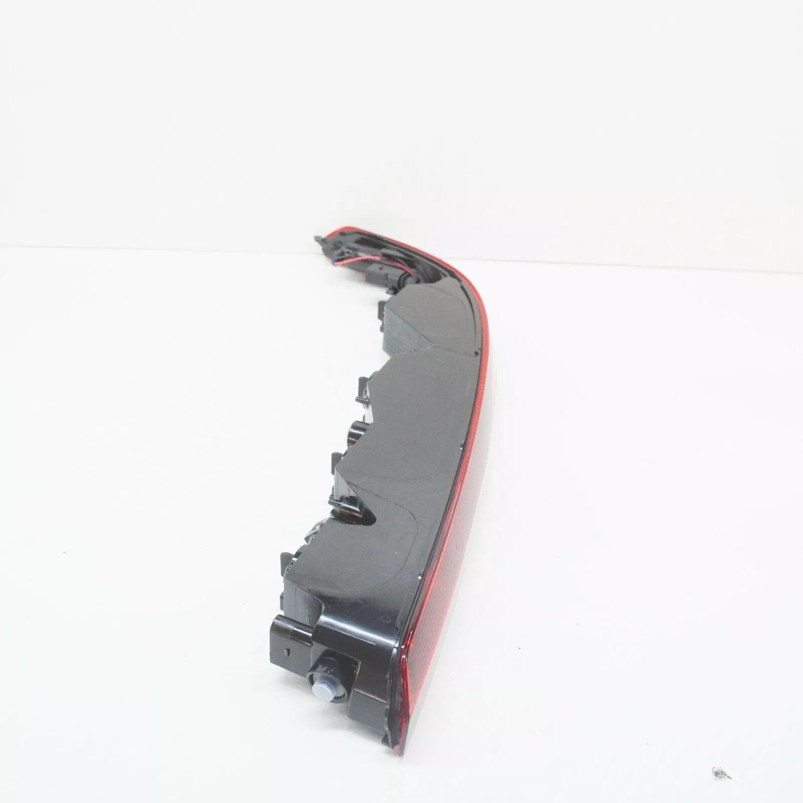 AUDI Q7 4M Rear Right Bumper Lower Taillight 4M0945096A NEW