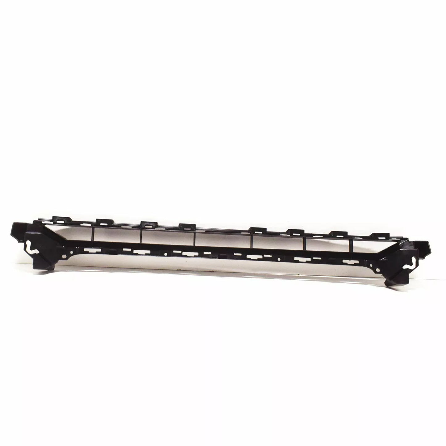 AUDI A6 15-18 FRONT BUMPER LOWER CENTER GRILL 4G0807683C 17-17 NEW