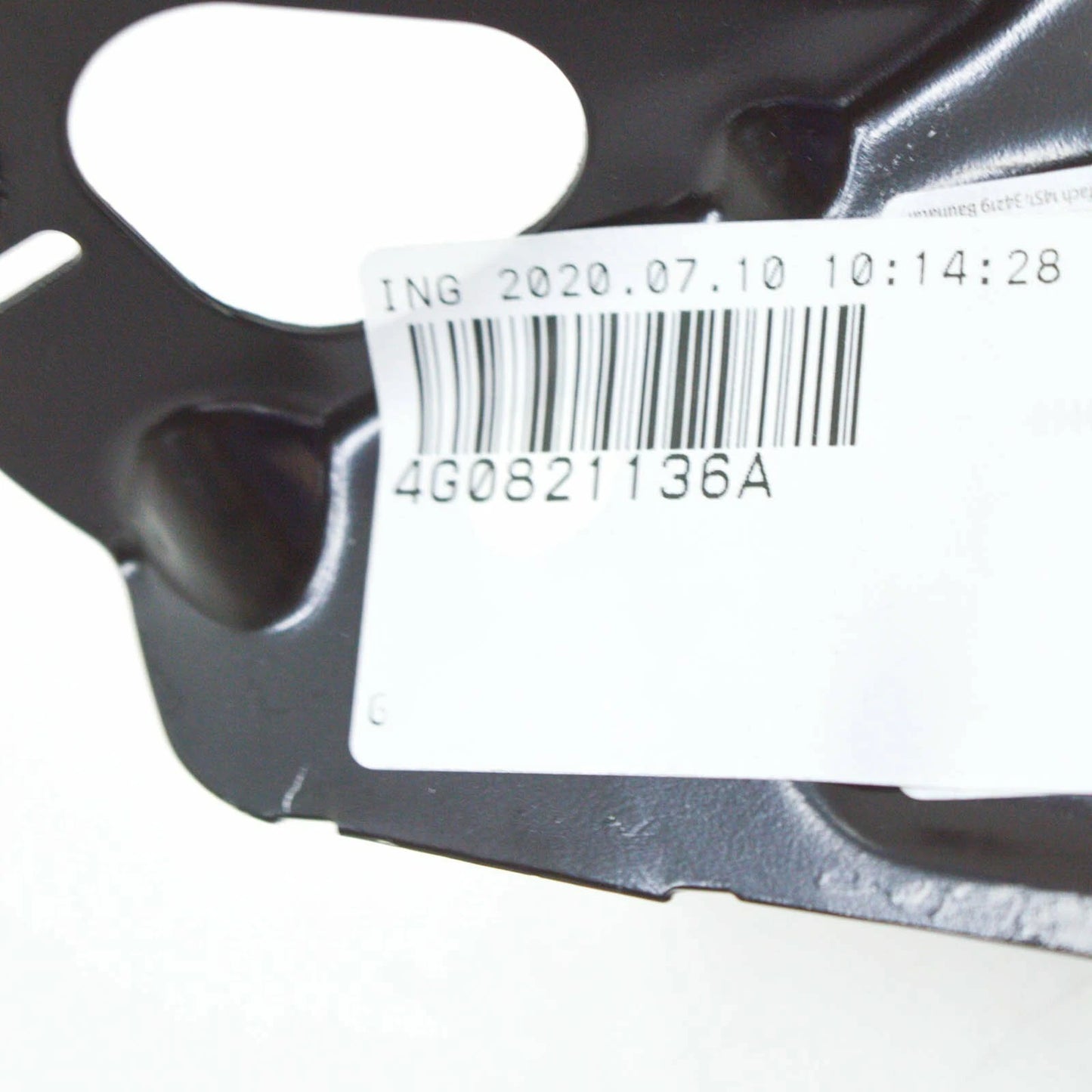 NEW AUDI A6 C7 FRONT RIGHT WING FENDER BRACKET 4G0821136A 2015