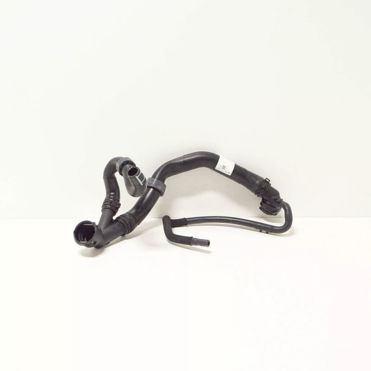 NEW AUDI A3 8V COOLANT PIPE 5Q0122101EA