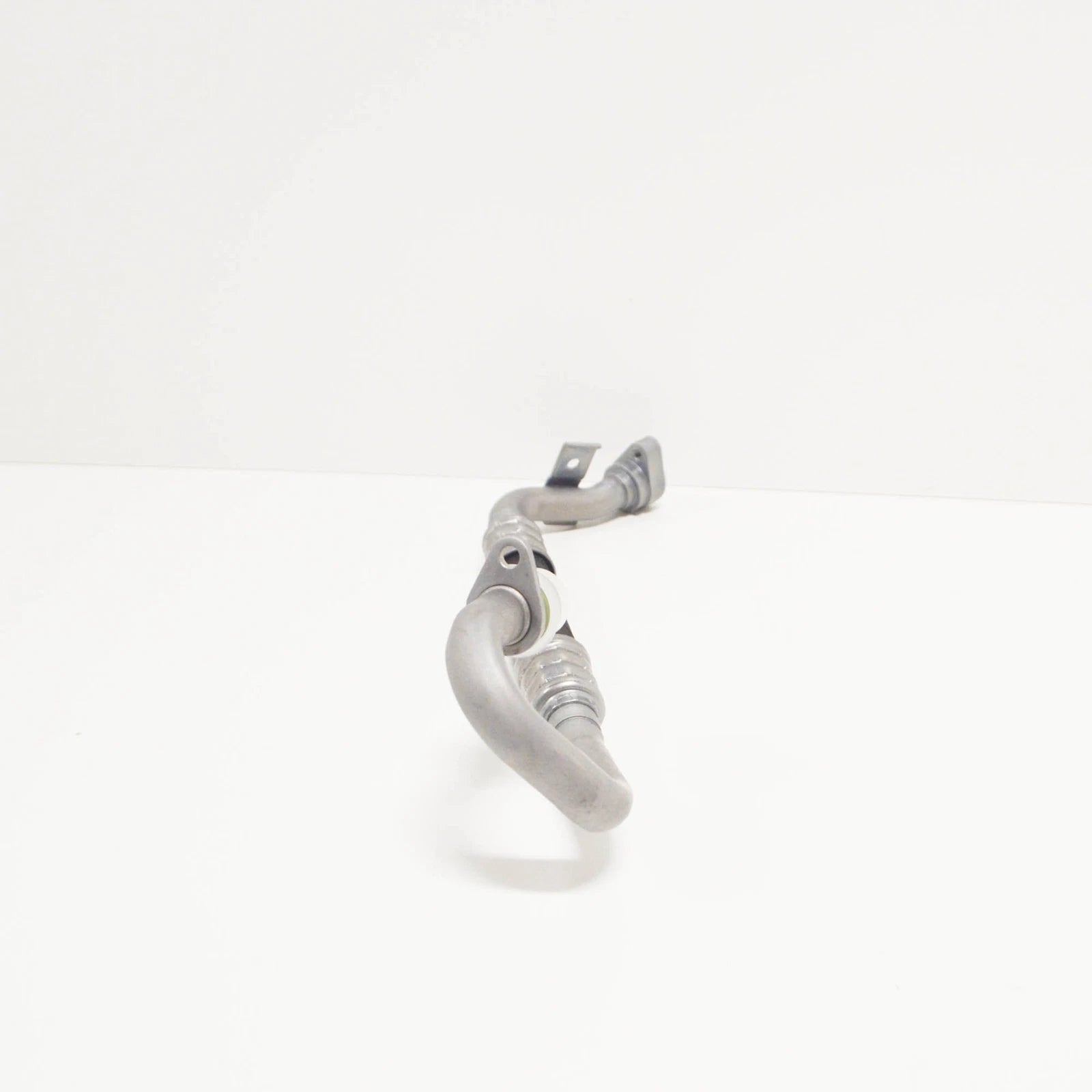 NEW MERCEDES C W204 AMG OIL COOLER PIPE HOSE A2042701396 ORIGINAL