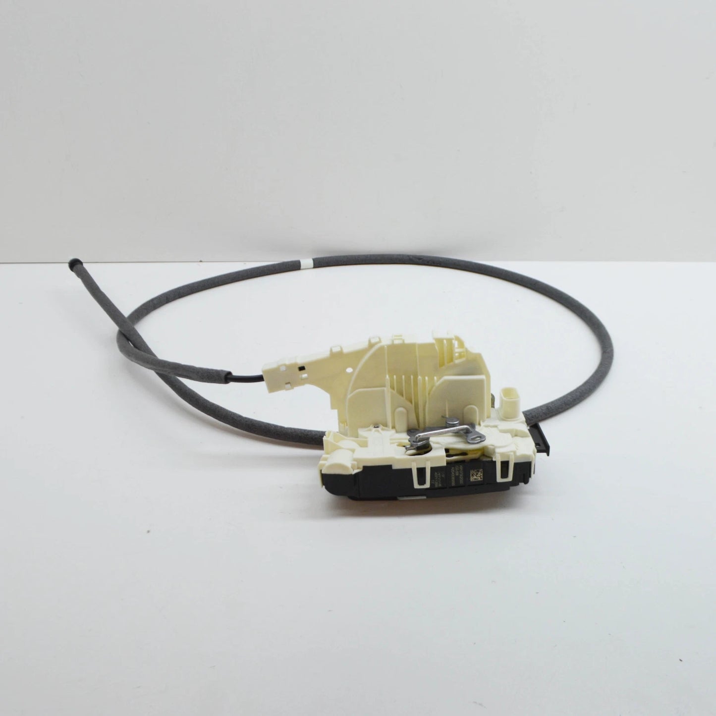 NEW MERCEDES-BENZ SPRINTER 907 LEFT SLIDING DOOR LOCK A9107302000 ORIGINAL