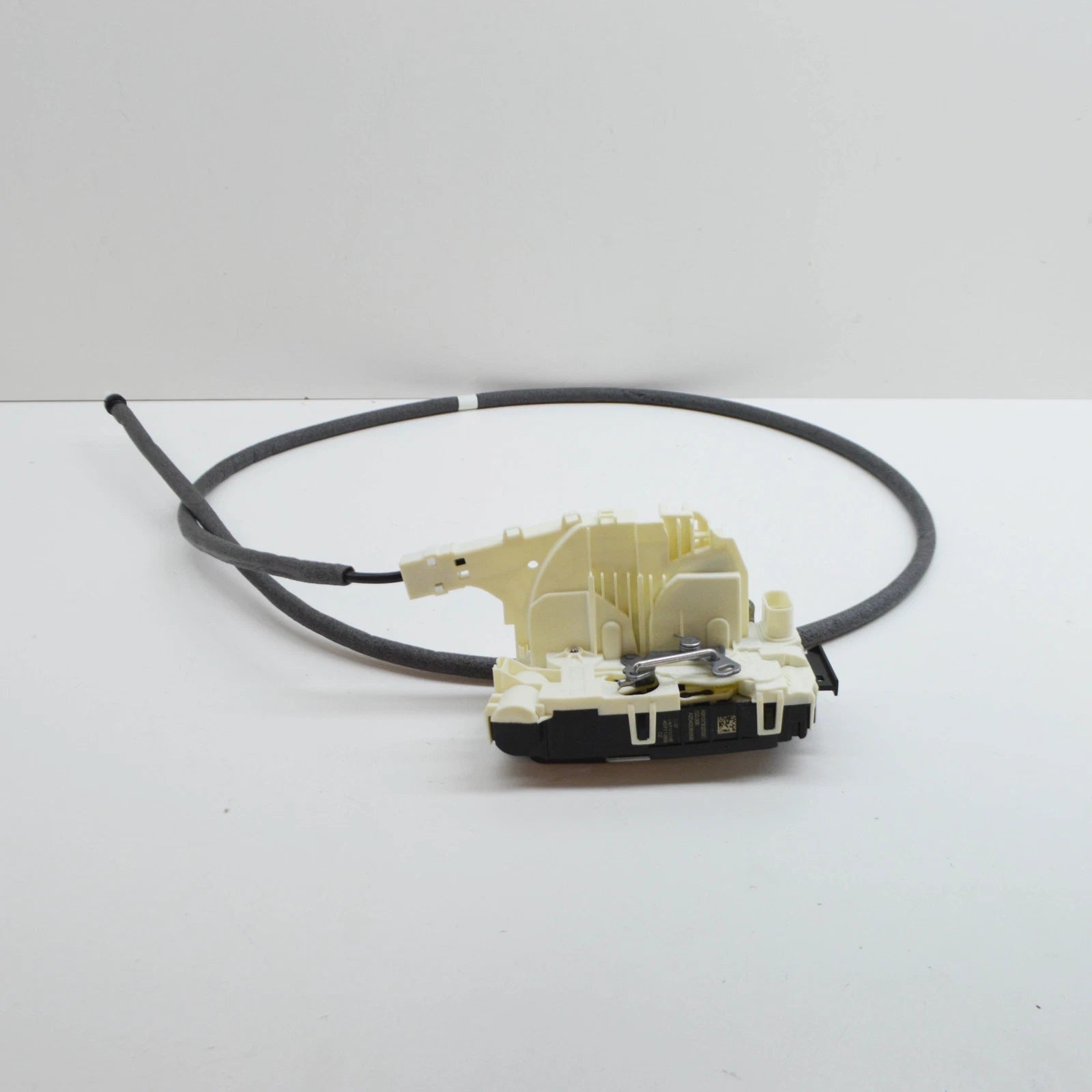 NEW MERCEDES-BENZ SPRINTER 907 LEFT SLIDING DOOR LOCK A9107302000 ORIGINAL